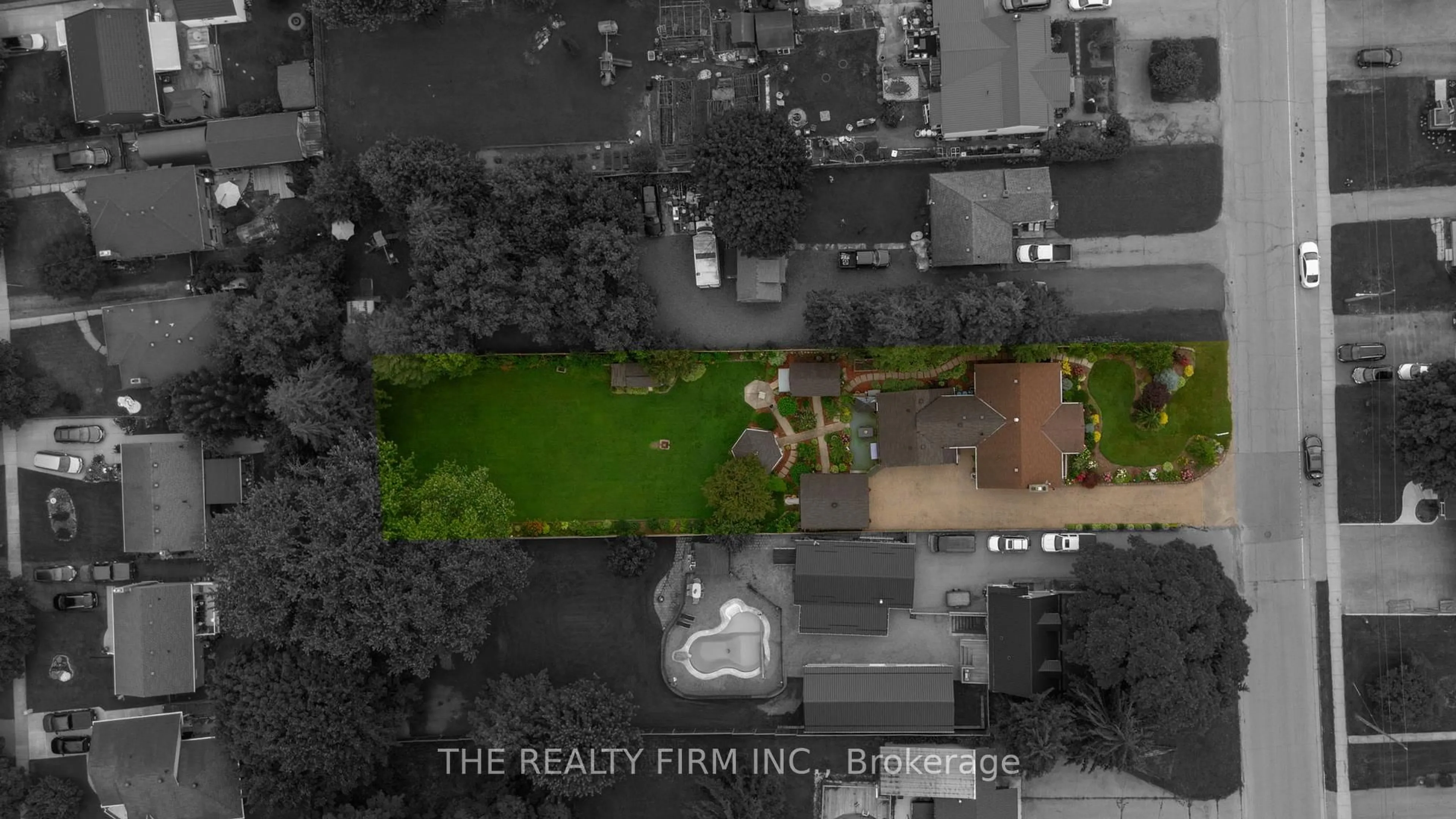 A pic from outside/outdoor area/front of a property/back of a property/a pic from drone, city buildings view from balcony for 1864 Parkhurst Ave, London East Ontario N5V 2C3