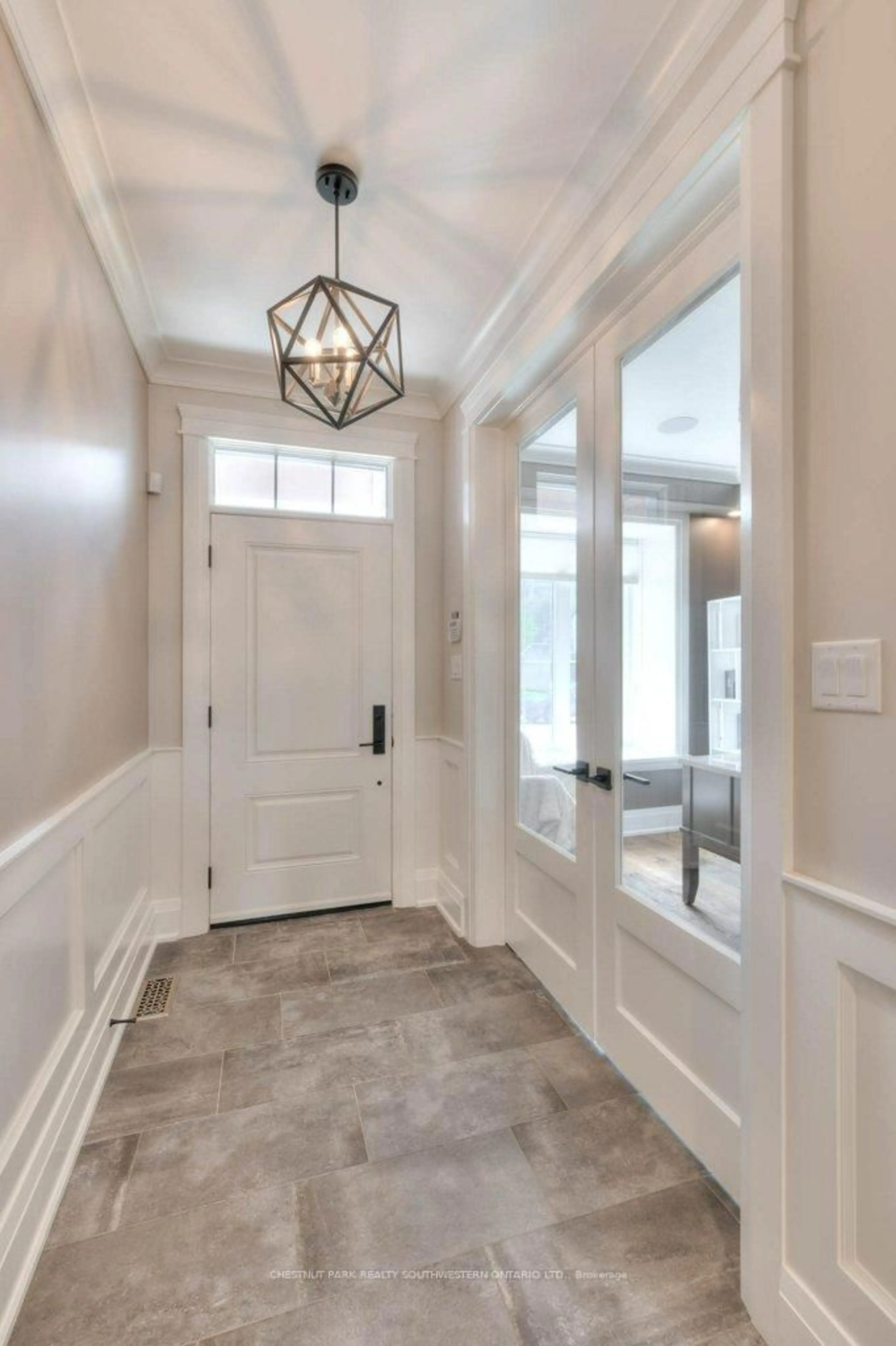 Indoor entryway for 12 George St, Waterloo Ontario N2J 1K5