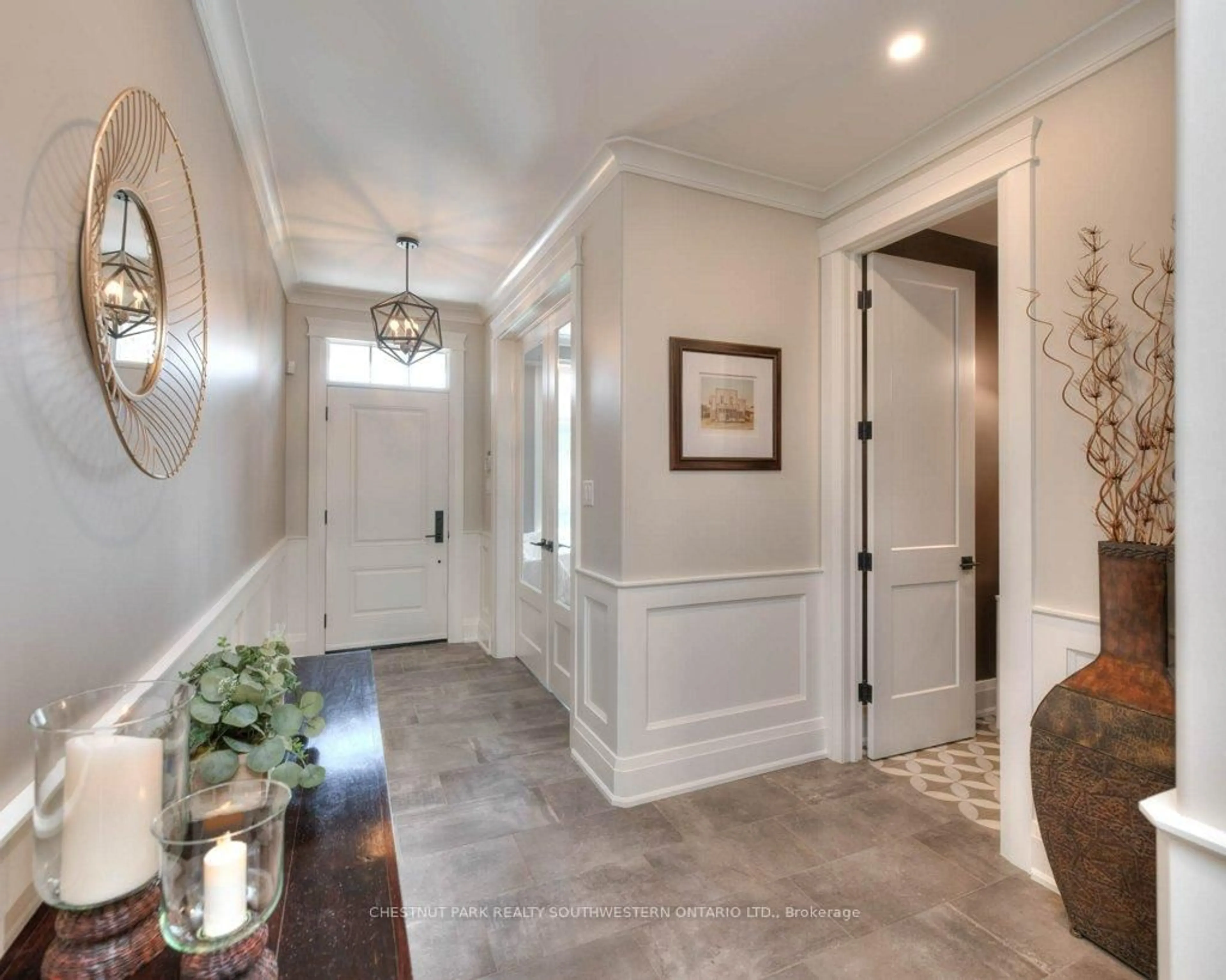 Indoor entryway for 12 George St, Waterloo Ontario N2J 1K5