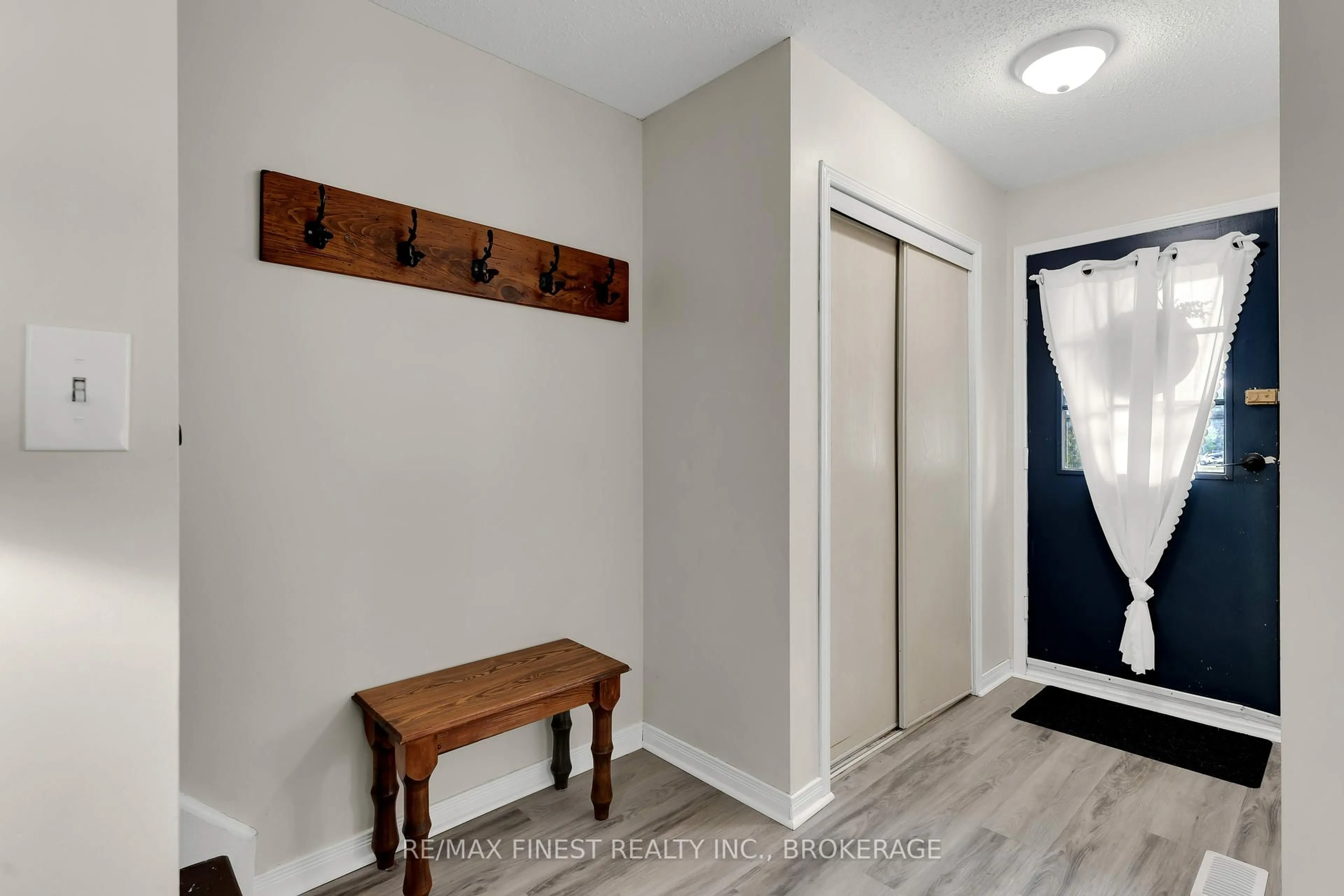 Indoor entryway for 23 Addington St #11, Loyalist Ontario K7N 1C5
