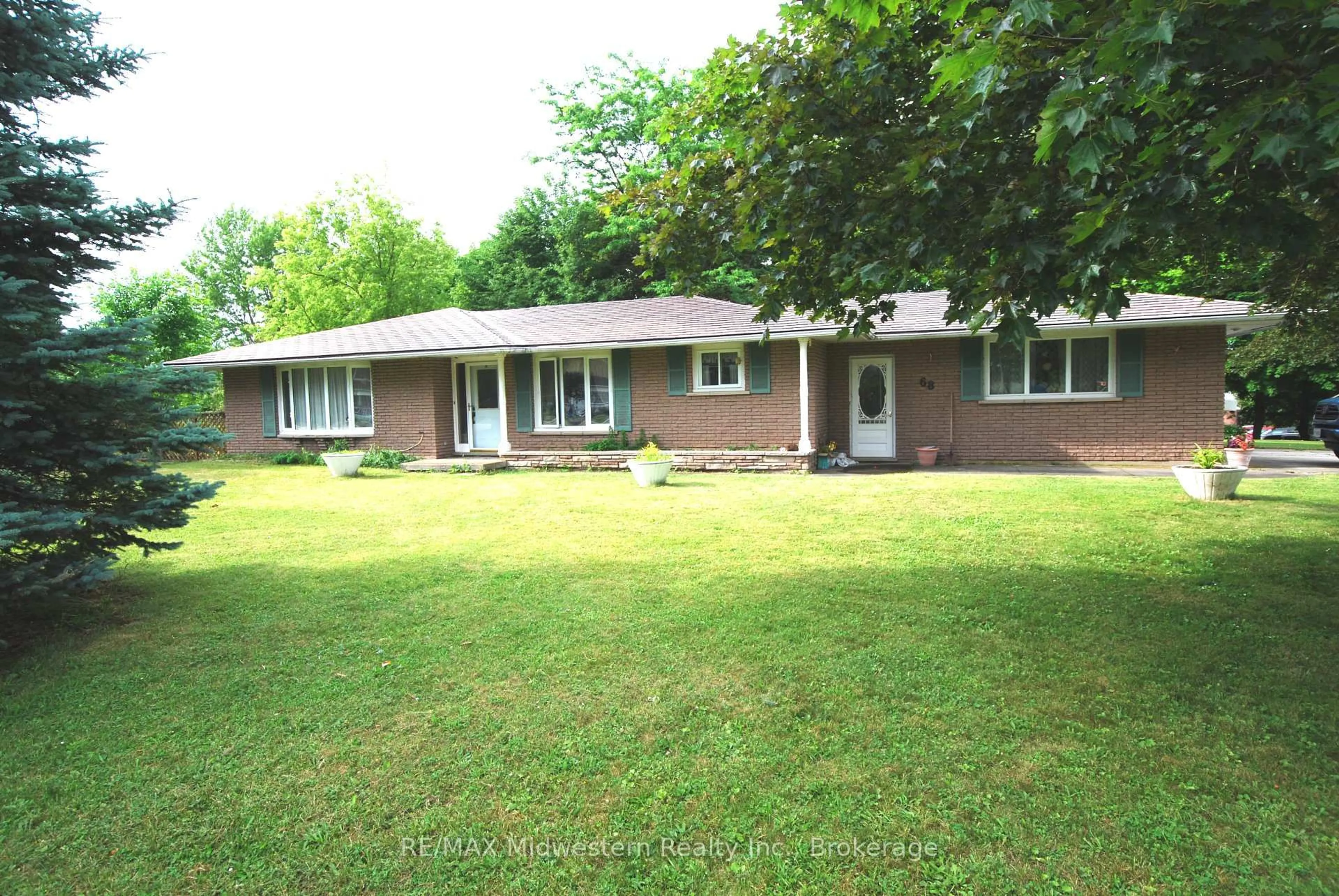 Unknown for 68 Elora St, Minto Ontario N0G 1M0