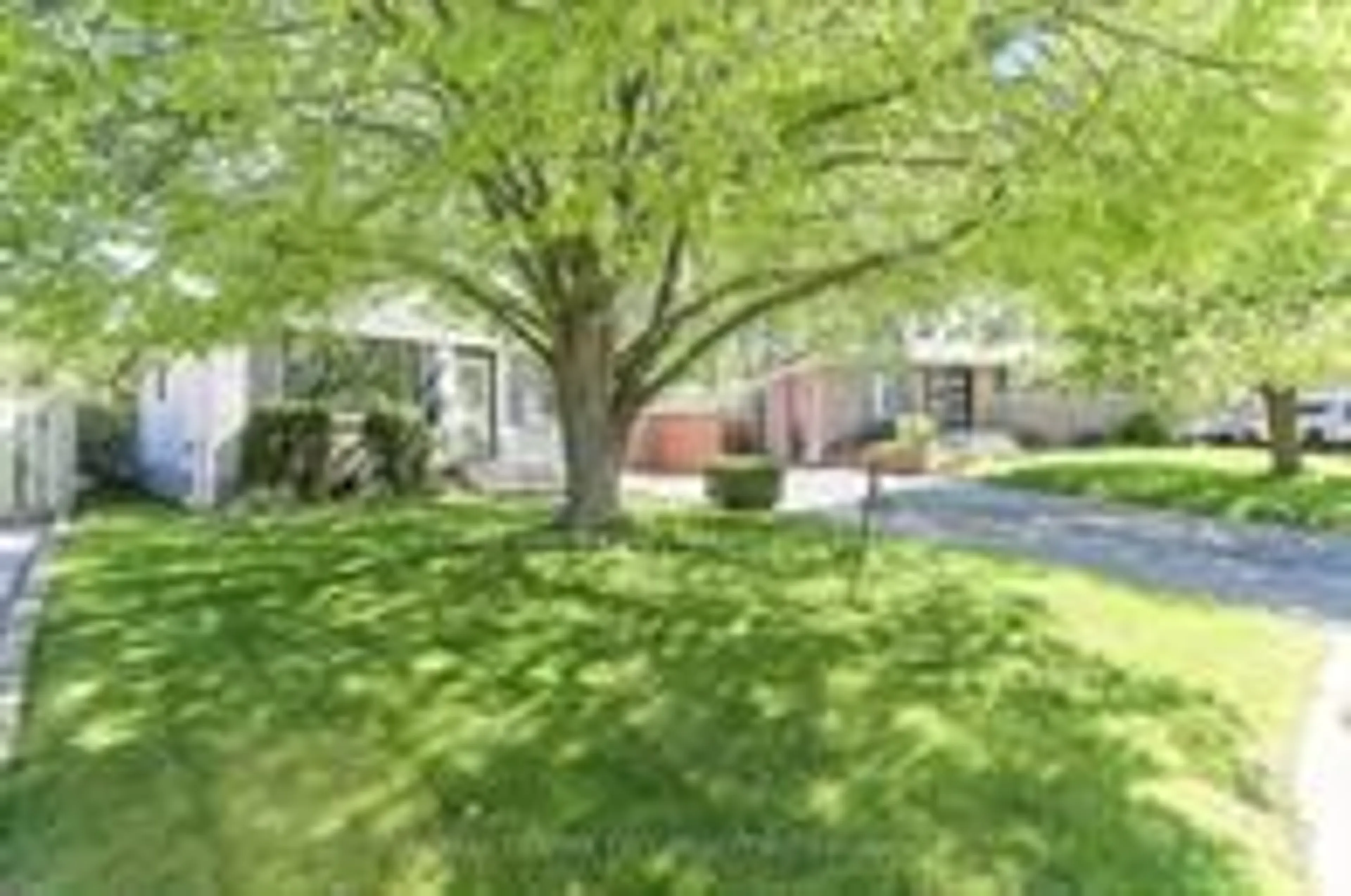 Unknown for 44 Sparta St, St. Thomas Ontario N5R 5G9