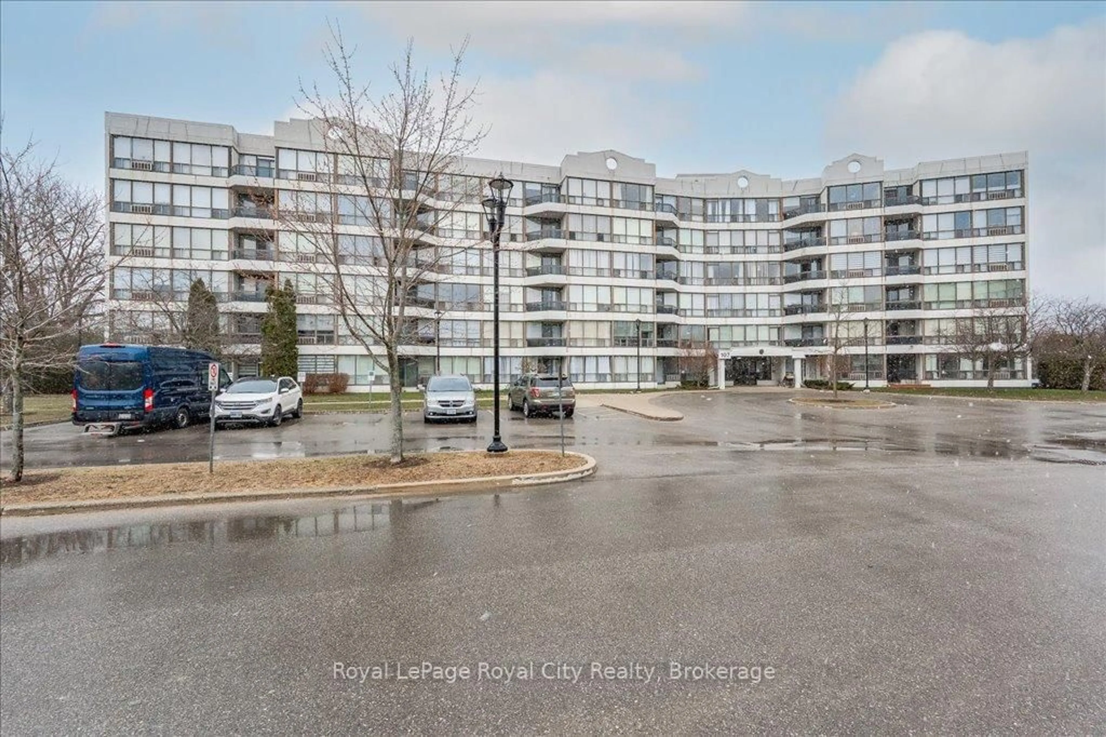Blurry image for 107 Bagot St #110, Guelph Ontario N1H 8H5