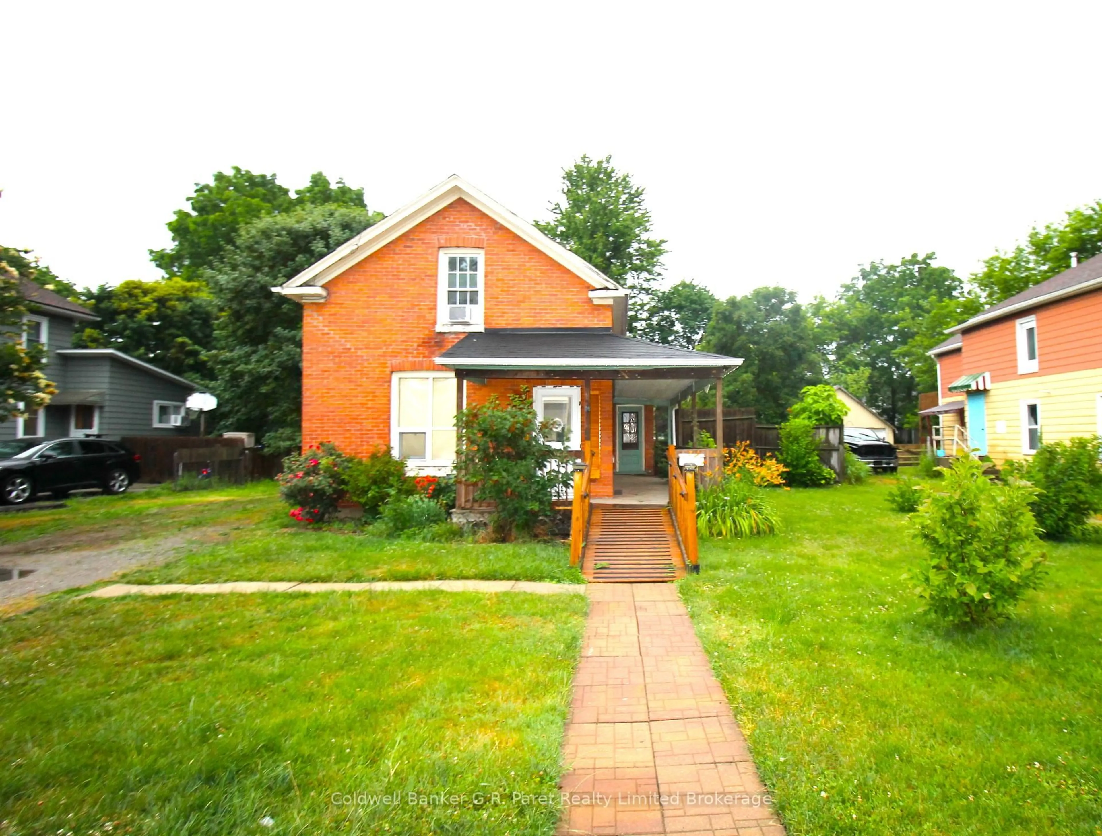 Home with brick exterior material, street for 217 Forest St, Haldimand Ontario N1A 1P2