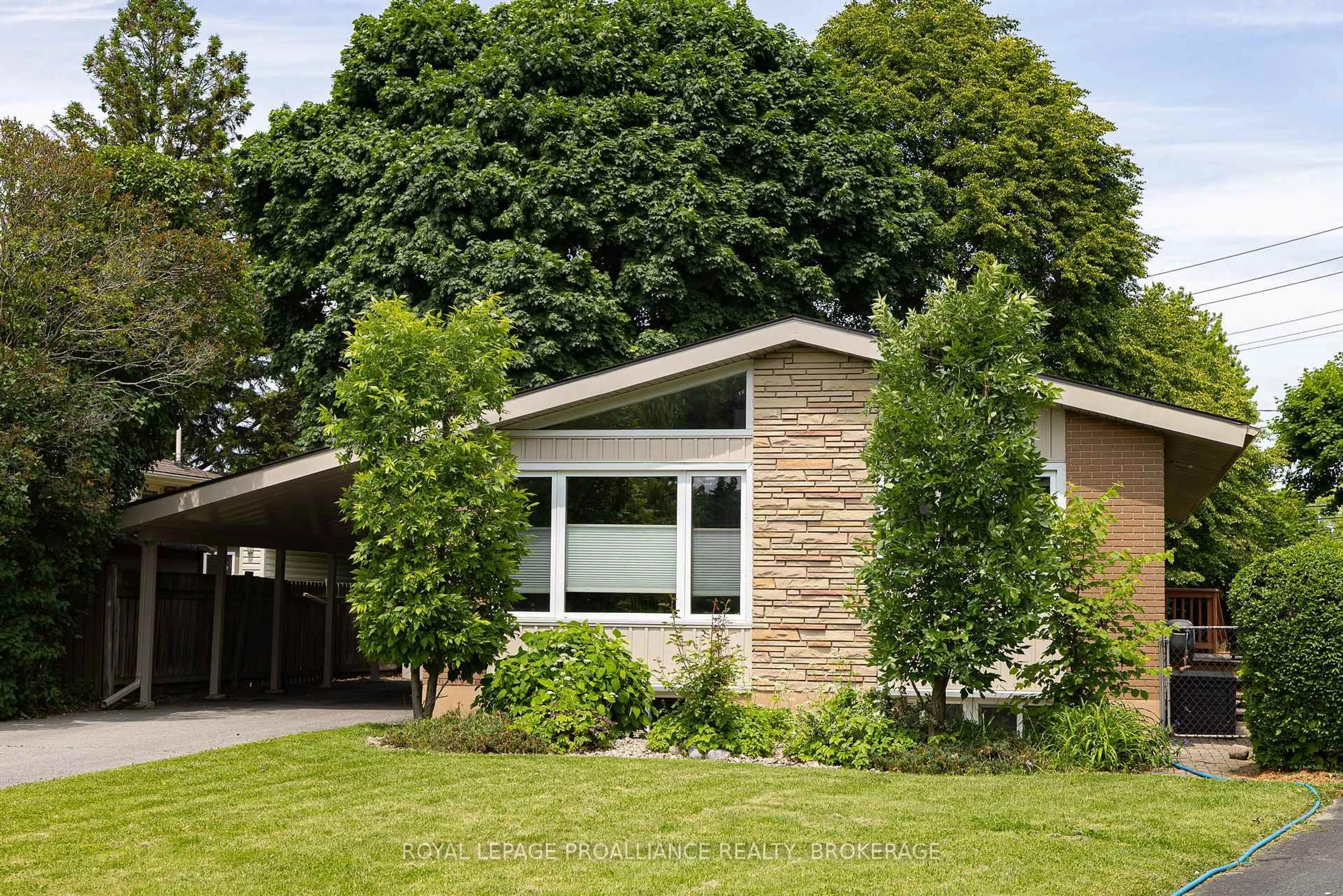 Home with brick exterior material, unknown for 73 Mackenzie Cres, Kingston Ontario K7M 2S2