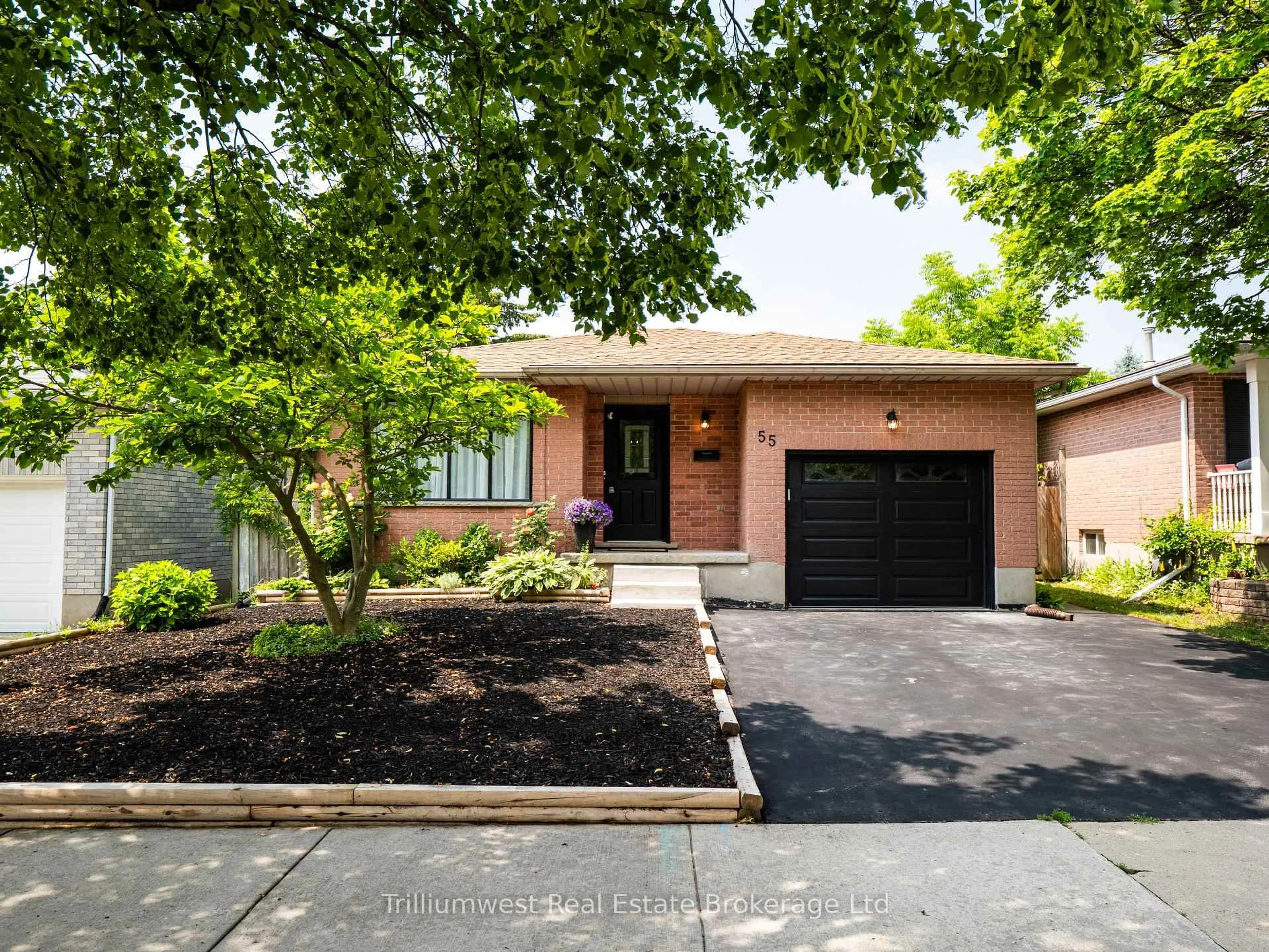 Home with brick exterior material, street for 55 Summerhill Cres, Kitchener Ontario N2N 2T4