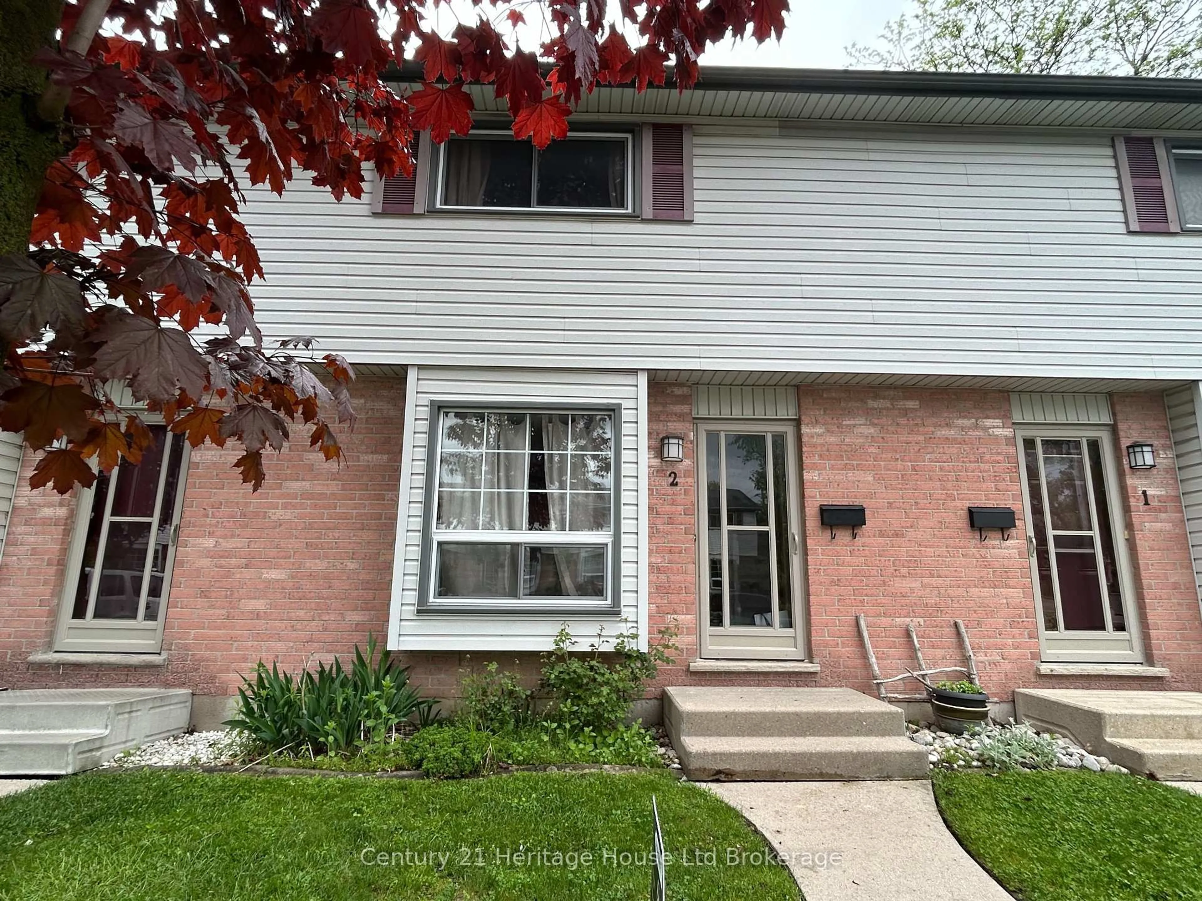 Unknown for 1215 Cheapside St #2, London East Ontario N5Y 5J9
