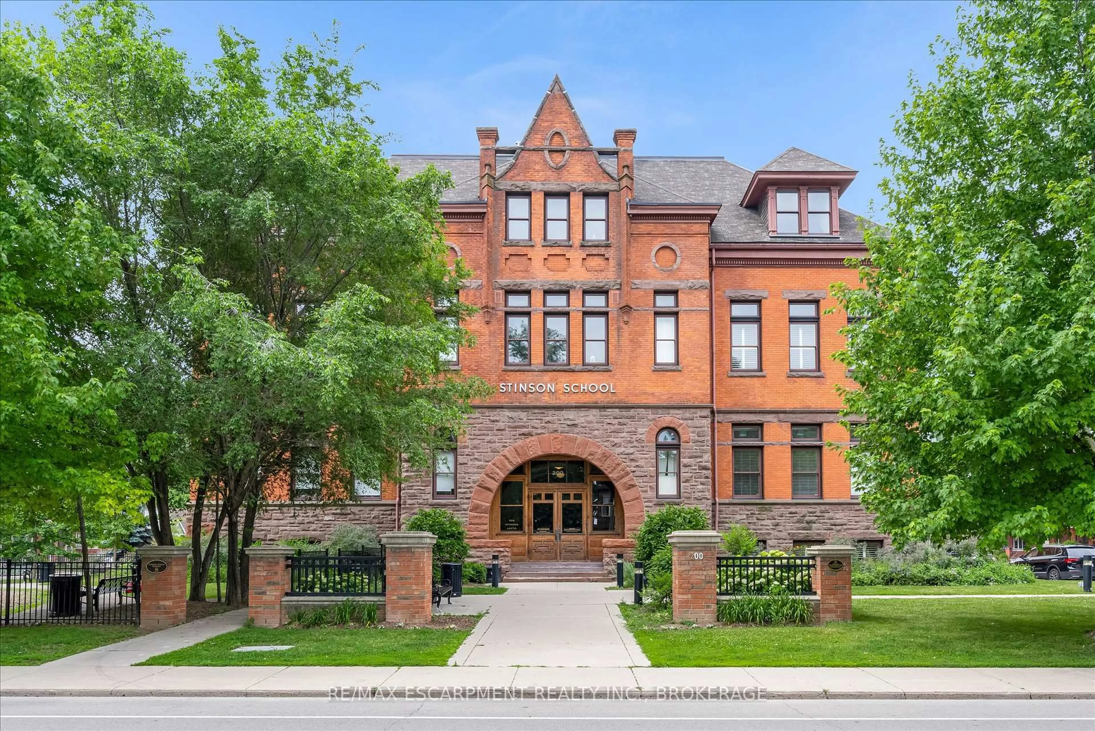 Home with brick exterior material, building for 200 Stinson St #205, Hamilton Ontario L8N 4J5