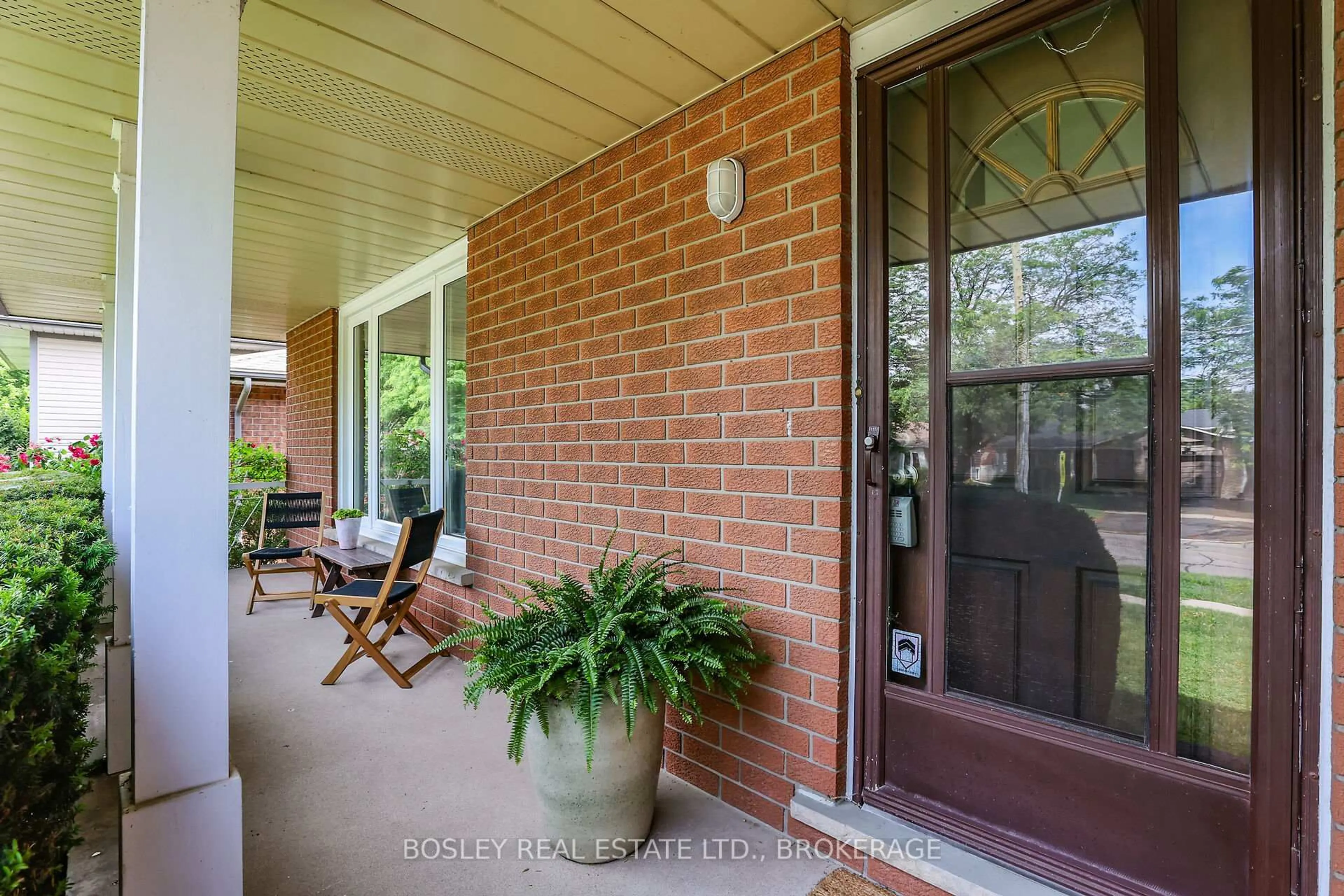 Unknown for 624 Lake St, St. Catharines Ontario L2N 7B8