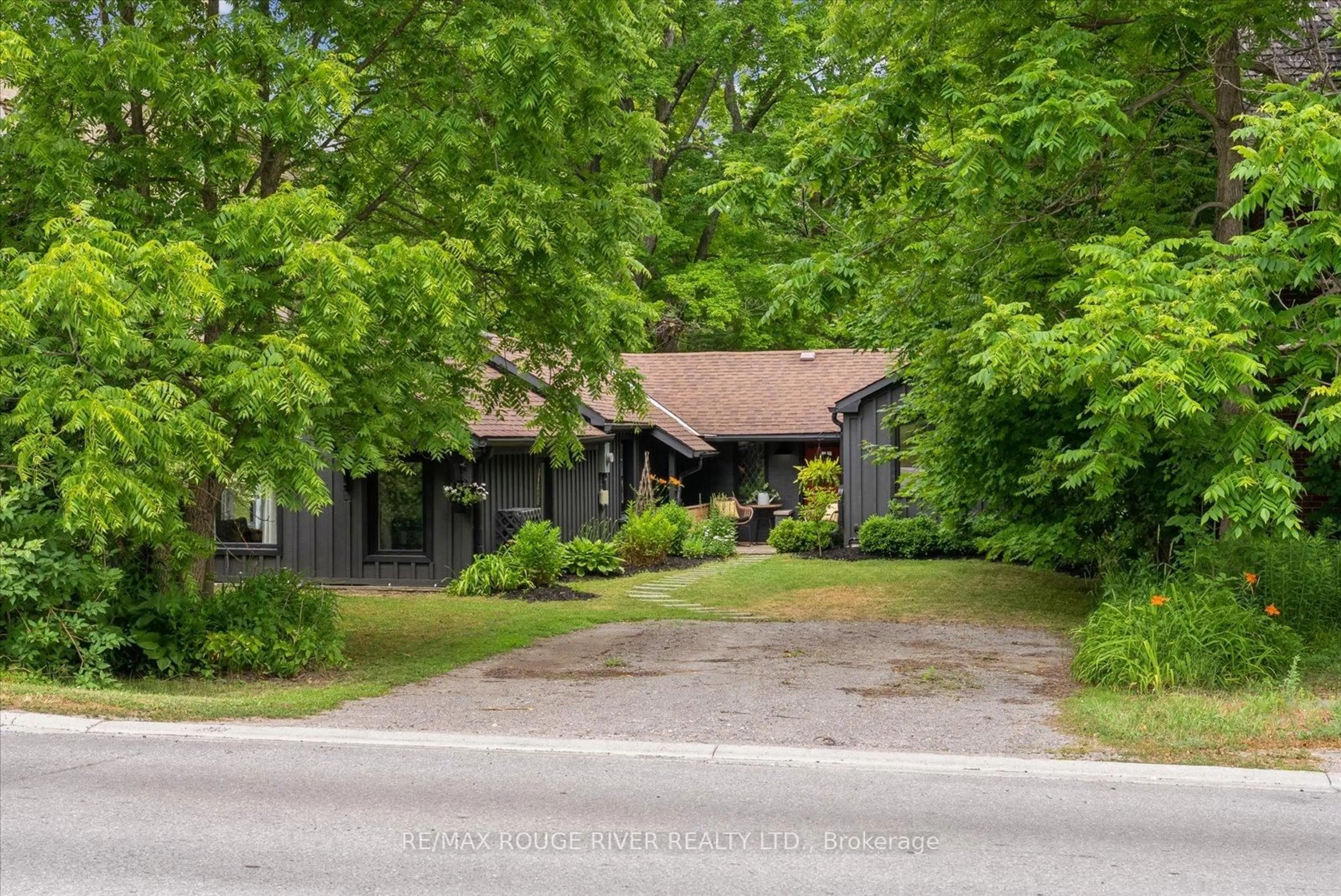 Unknown for 38 King St, Cavan Monaghan Ontario L0A 1G0
