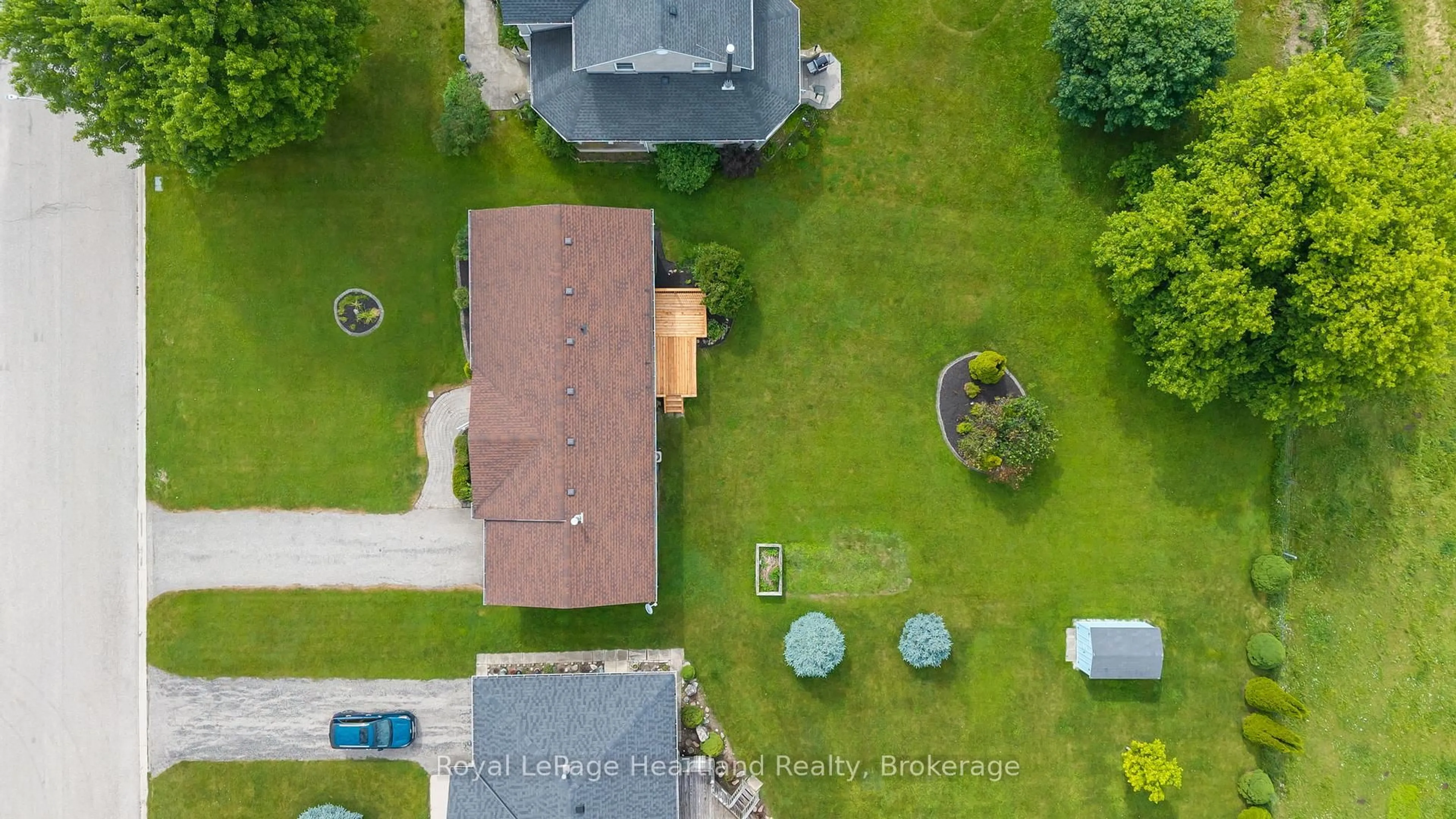 A pic from outside/outdoor area/front of a property/back of a property/a pic from drone, unknown for 214 Margaret St, Minto Ontario N0G 1Z0