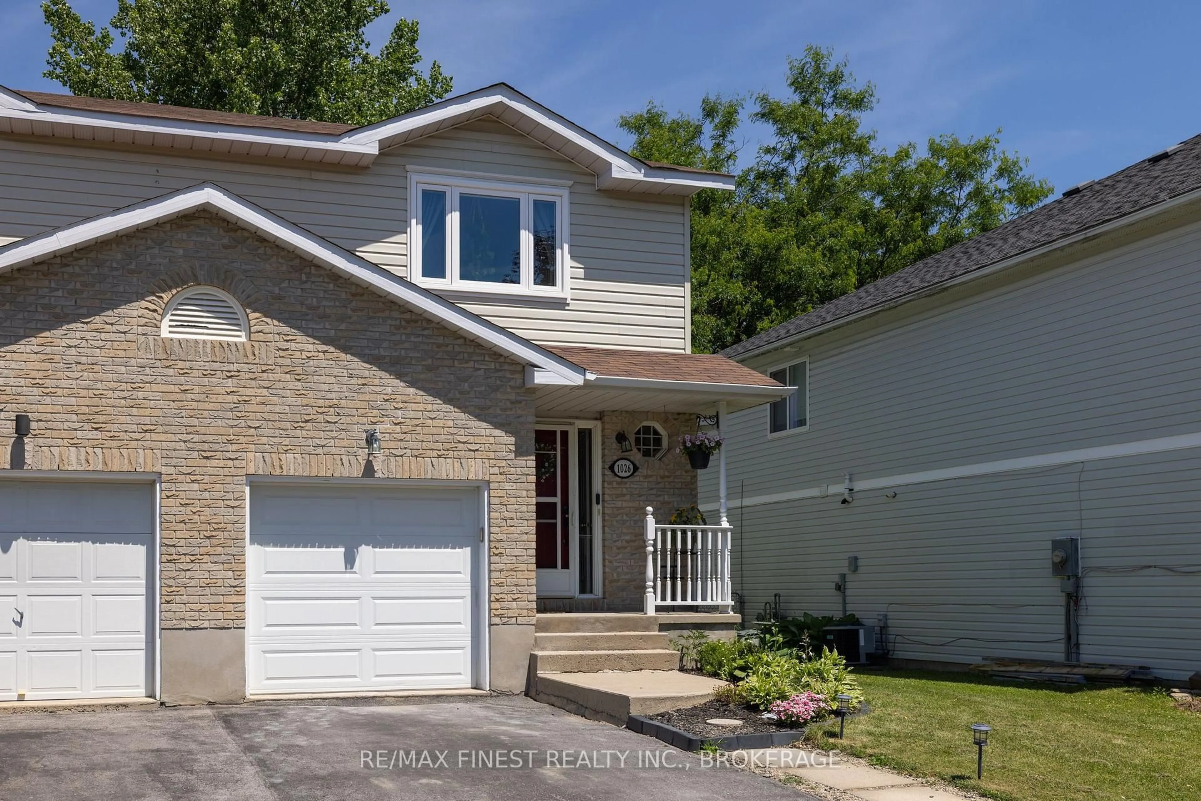 Home with vinyl exterior material, street for 1026 Waterbury Cres, Kingston Ontario K7M 8V5