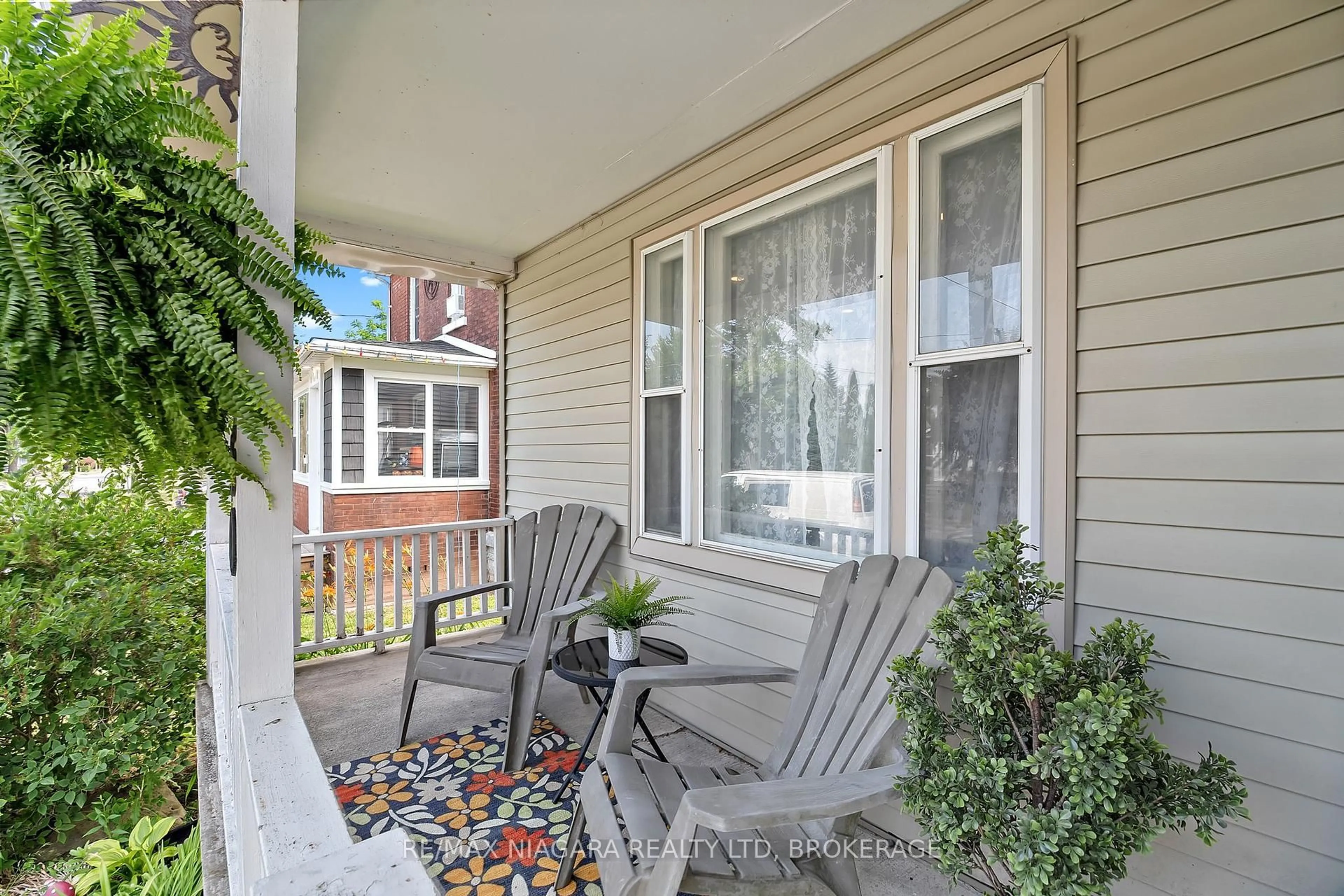 Patio, street for 50 Ross St, Welland Ontario L3B 2M6