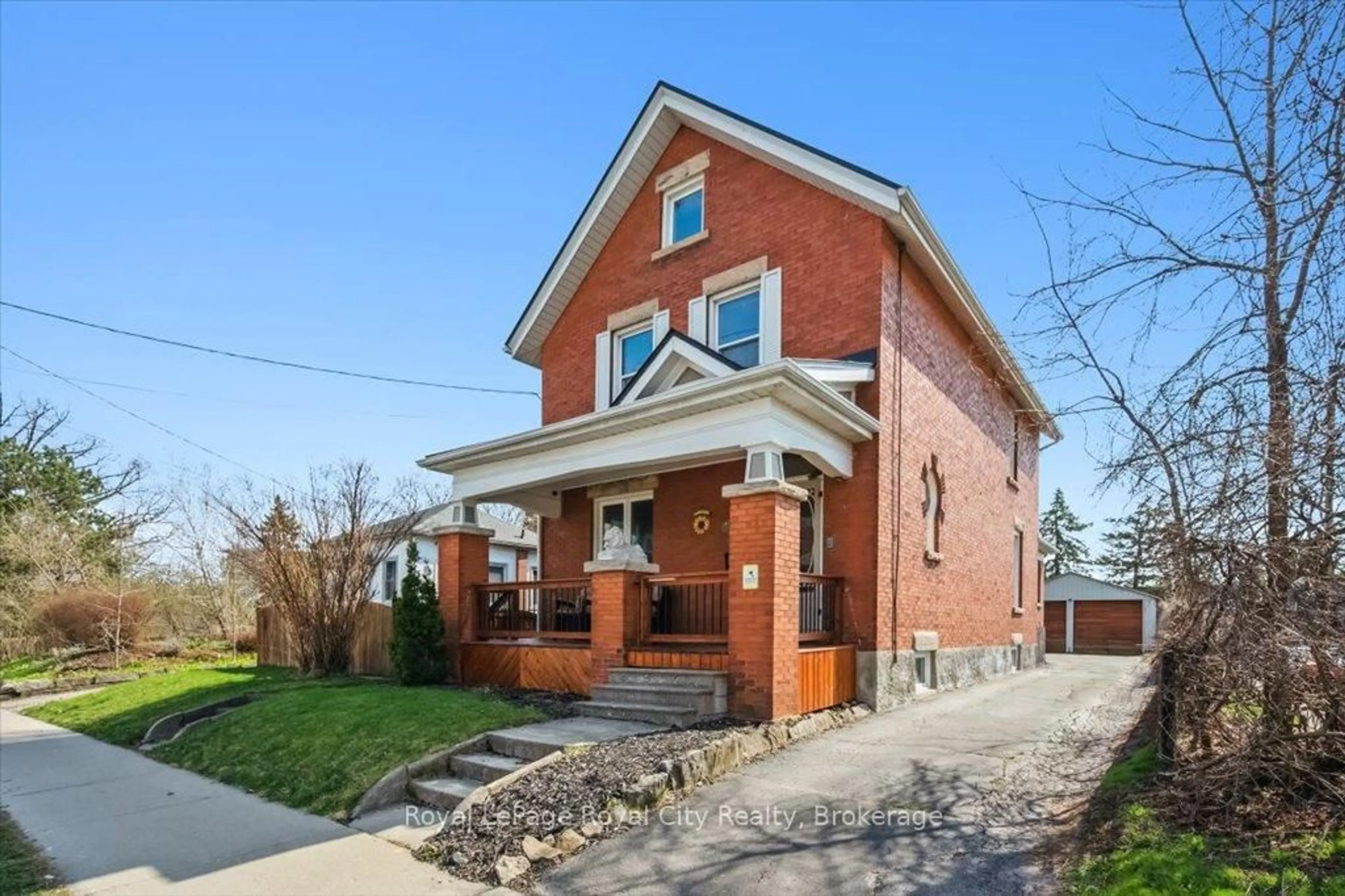 Home with brick exterior material, street for 572 Woolwich St, Guelph Ontario N1H 3Y2