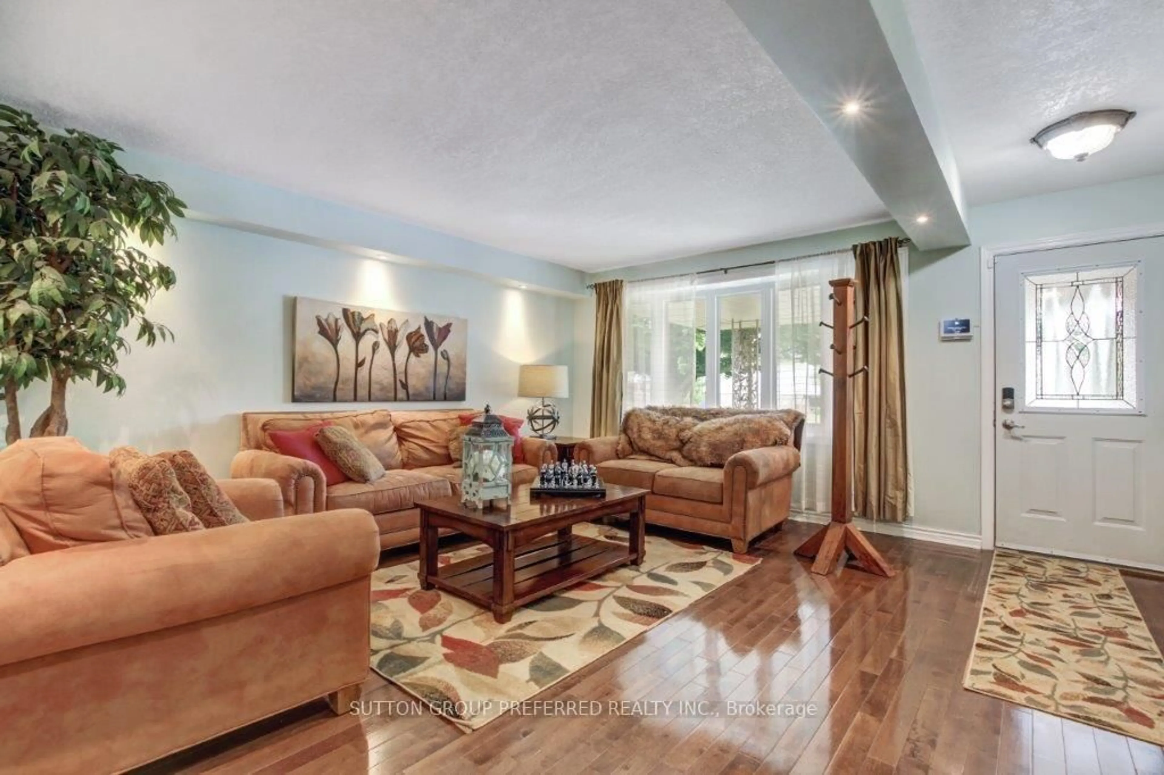 Living room with furniture, unknown for 60 Fox Mill Cres, London South Ontario N6J 2B4