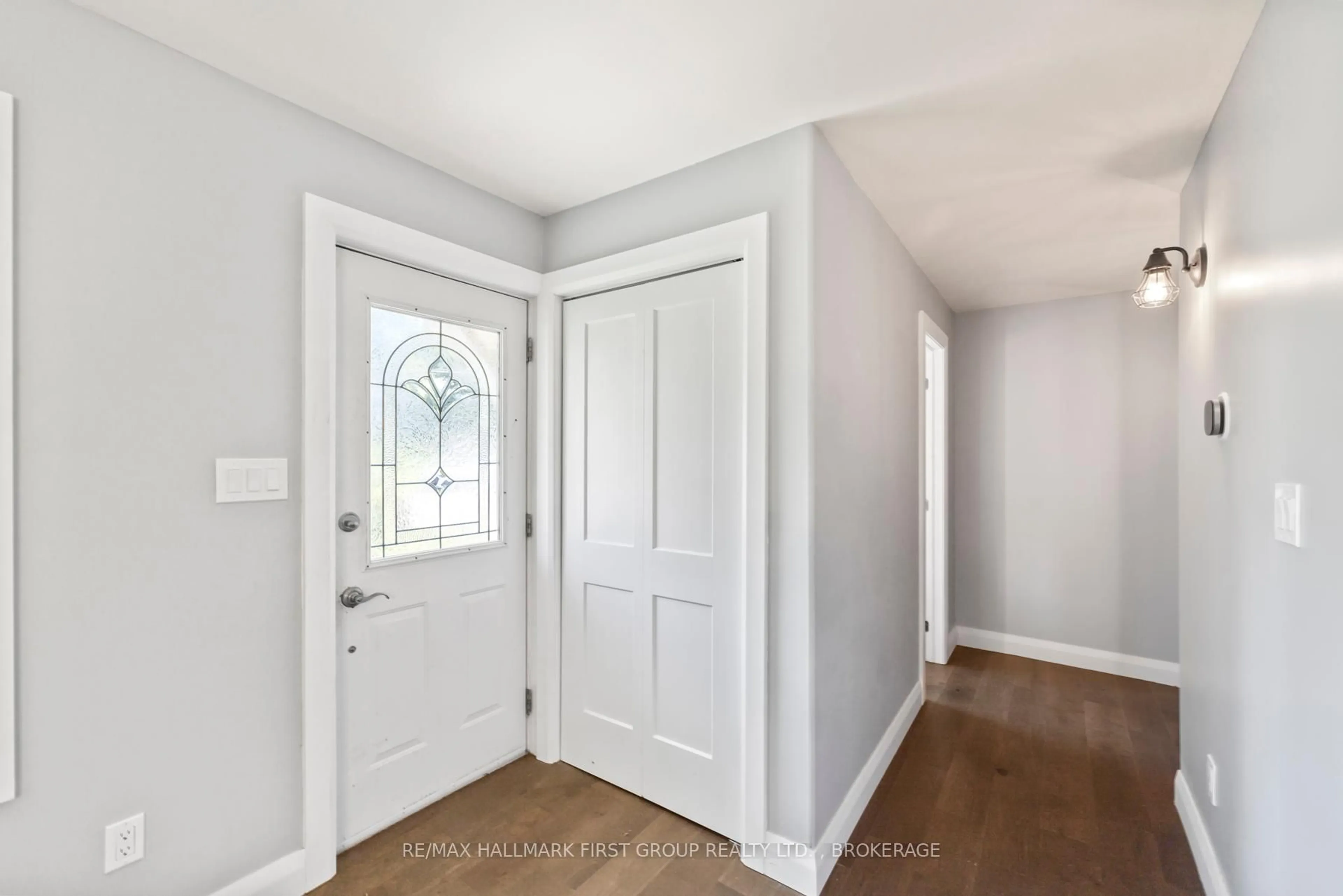 Indoor entryway for 757 Hillview Rd, Kingston Ontario K7M 5C8