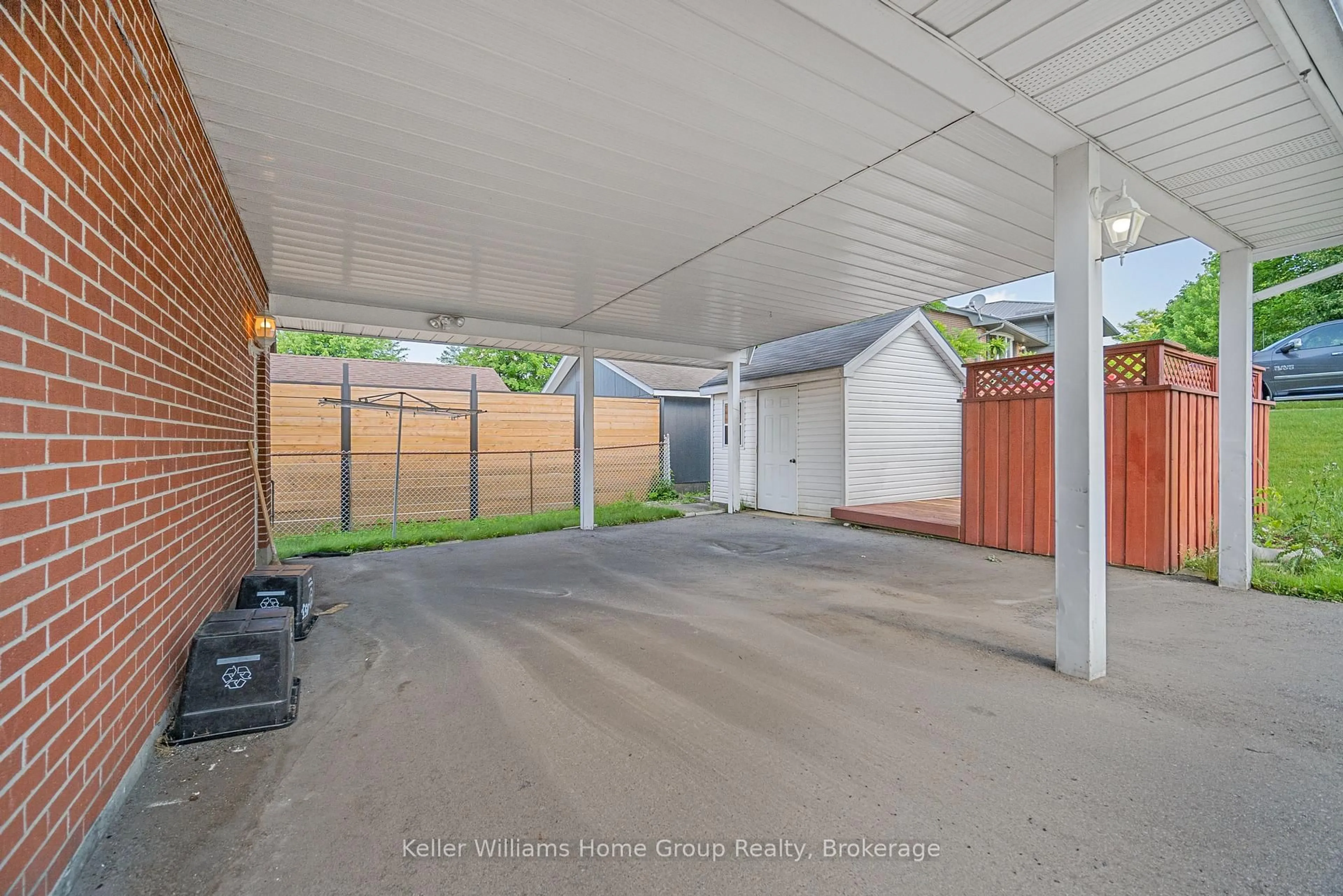 Patio, street for 155 Berwick St, Woodstock Ontario N4S 7L6
