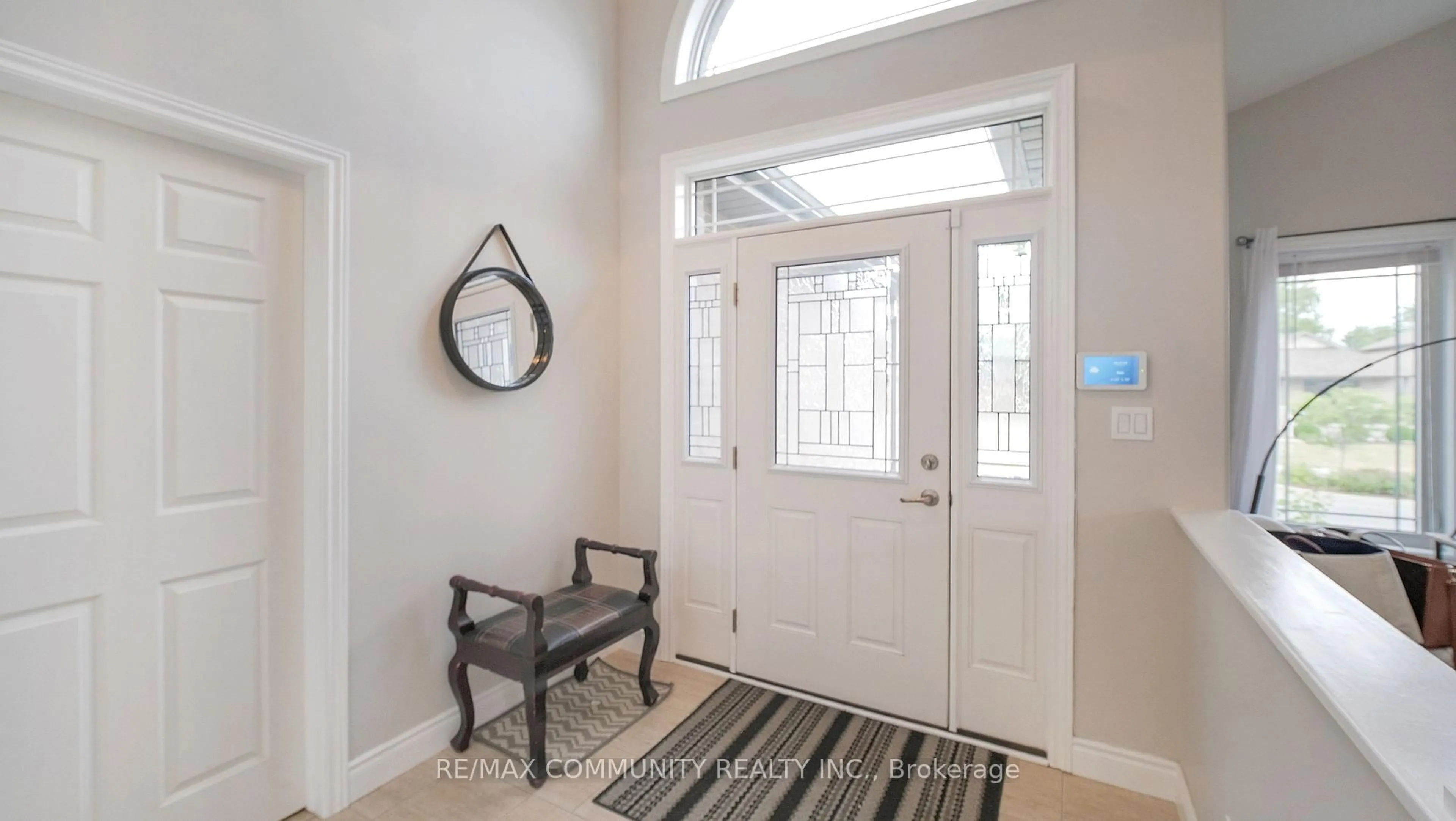 Indoor entryway for 11 Stonecrest Blvd, Quinte West Ontario K8R 0A3