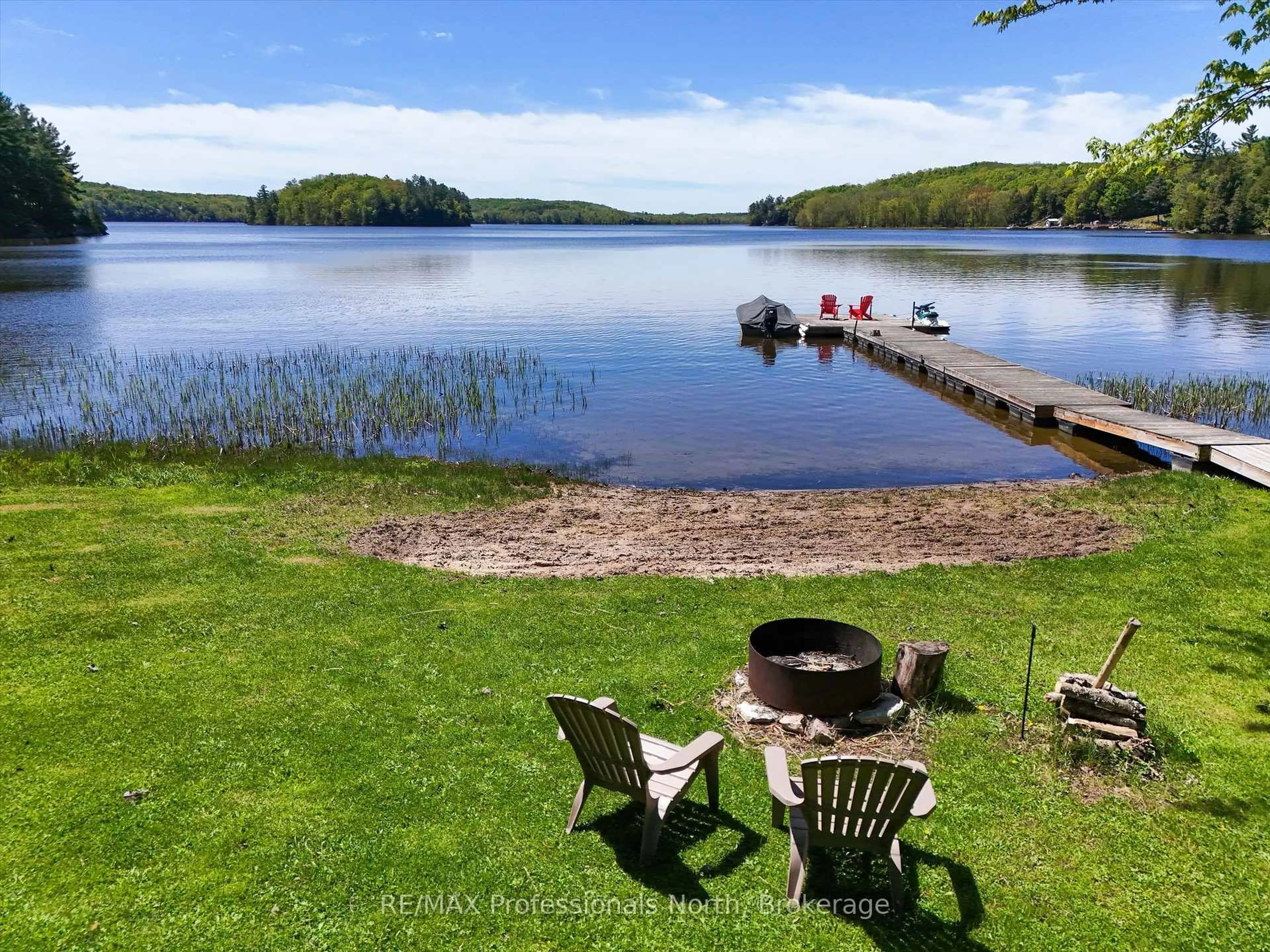 Patio, water/lake/river/ocean view for 1020 Cove Rd, Muskoka Lakes Ontario P0B 1M0