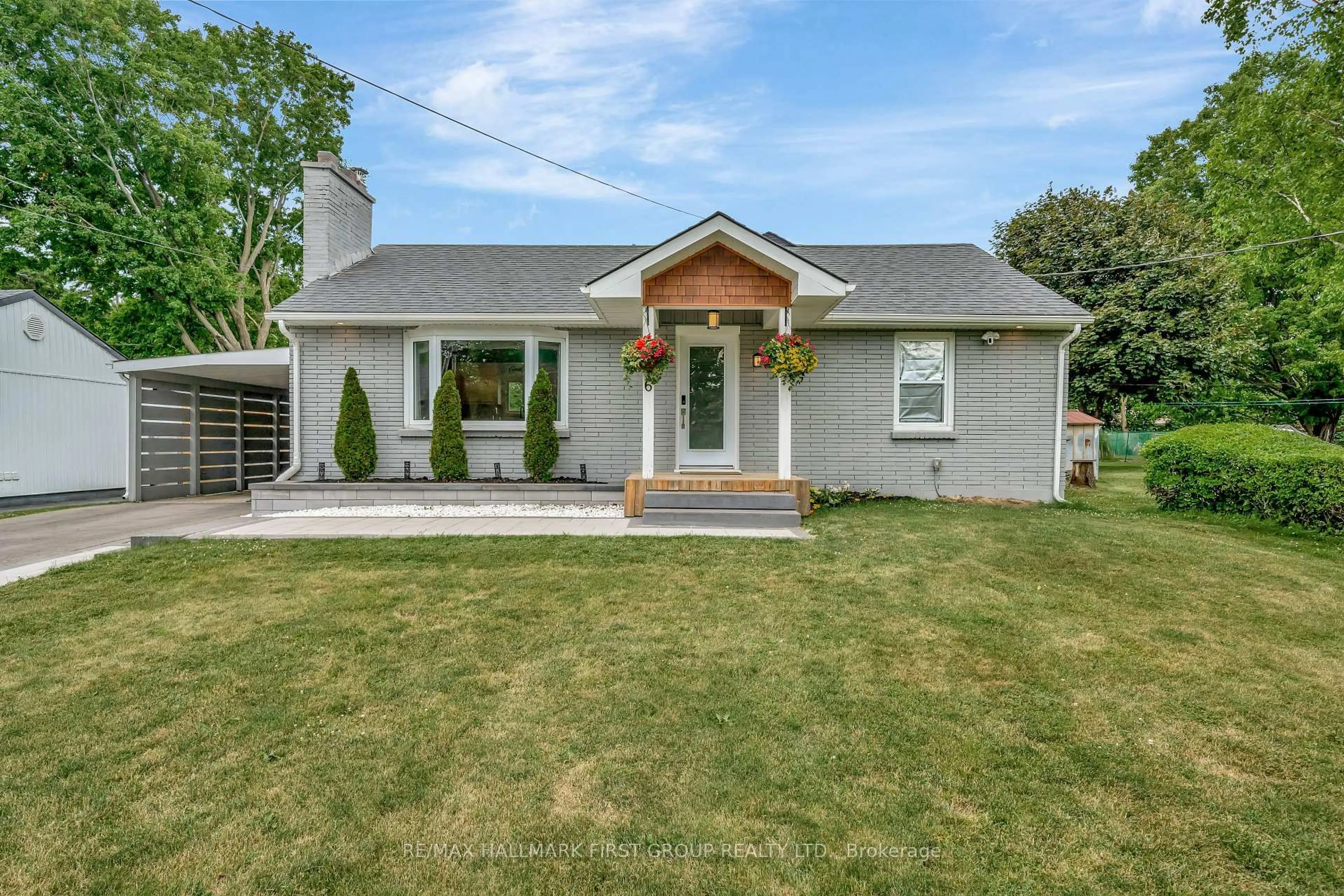 Home with vinyl exterior material, street for 6 Orchard Ave, Cobourg Ontario K9A 1S8