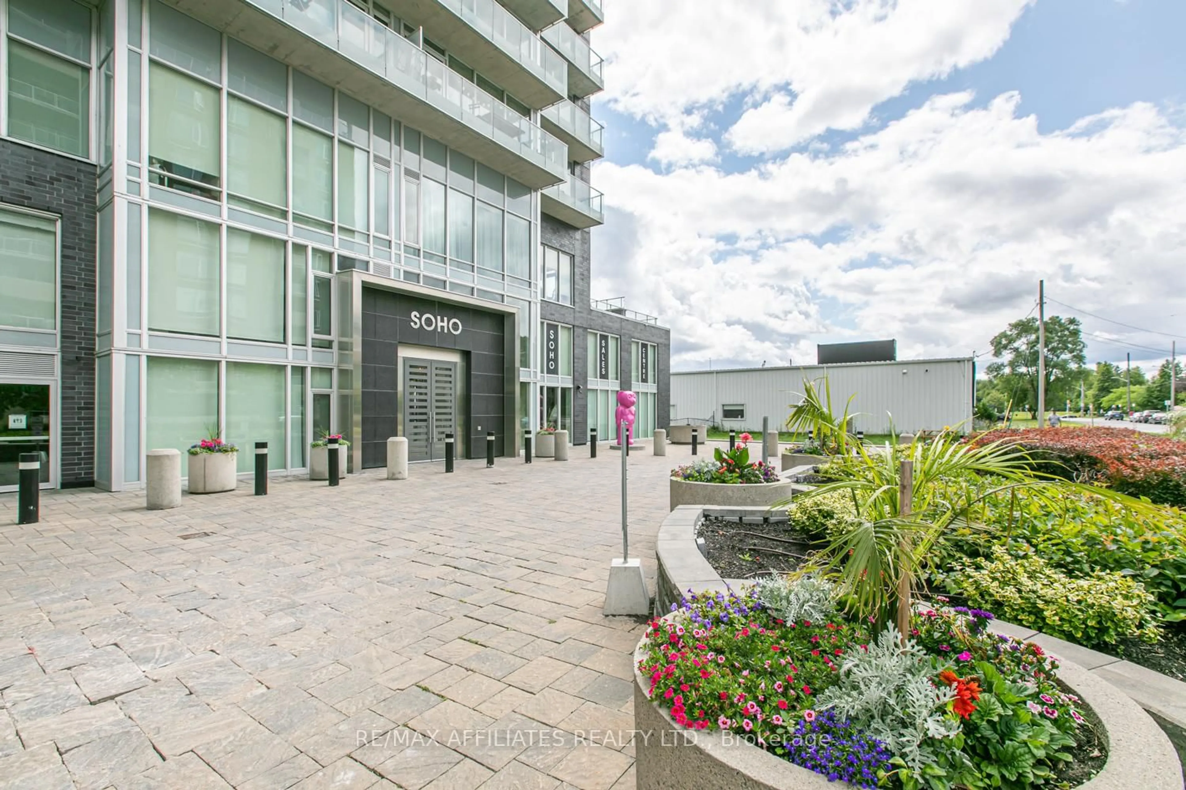 Patio, unknown for 111 Champagne Ave #1807, Ottawa Ontario K1S 5V3