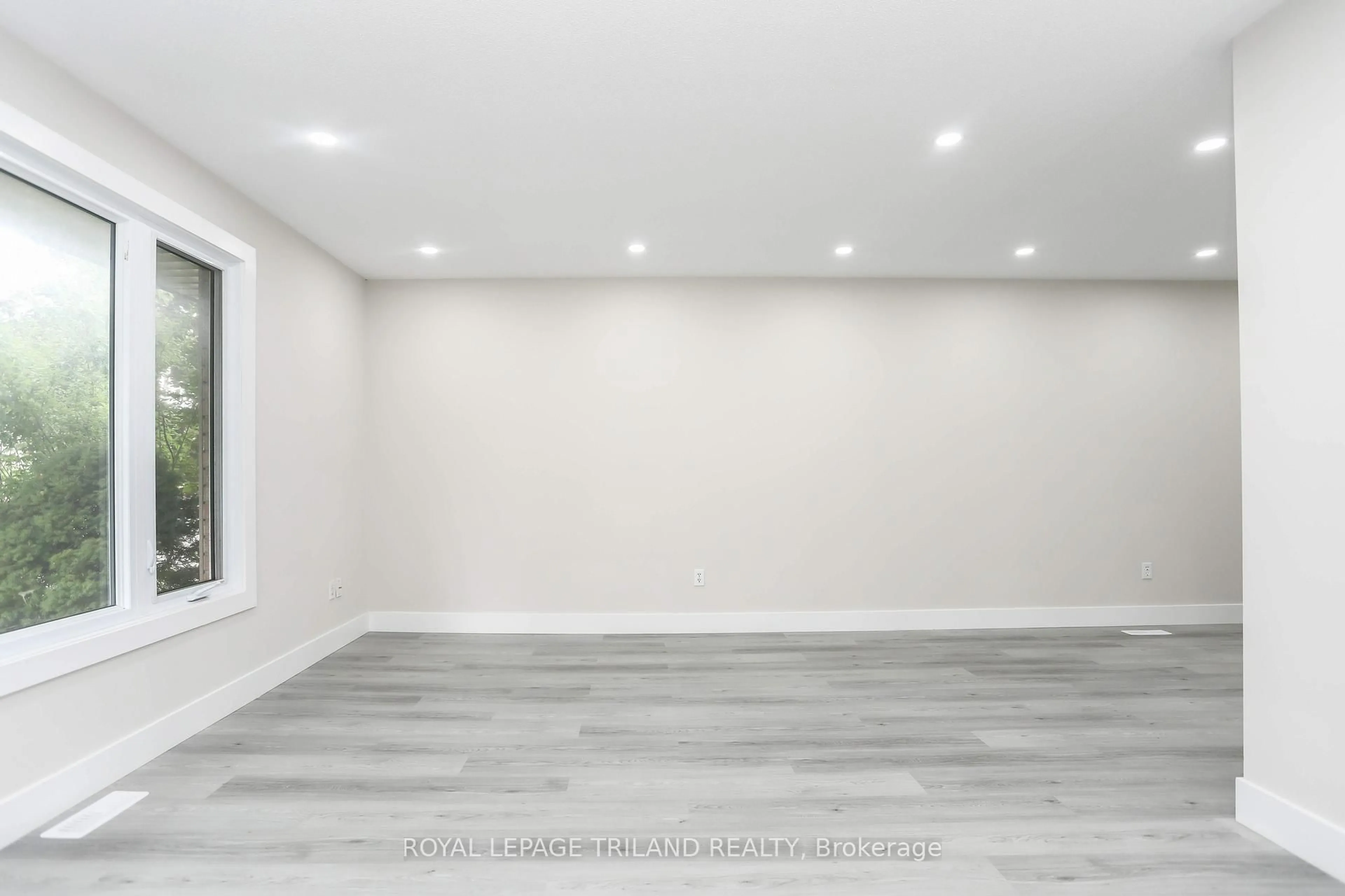 A pic of a room for 376 Highview Dr, St. Thomas Ontario N5R 5Z6