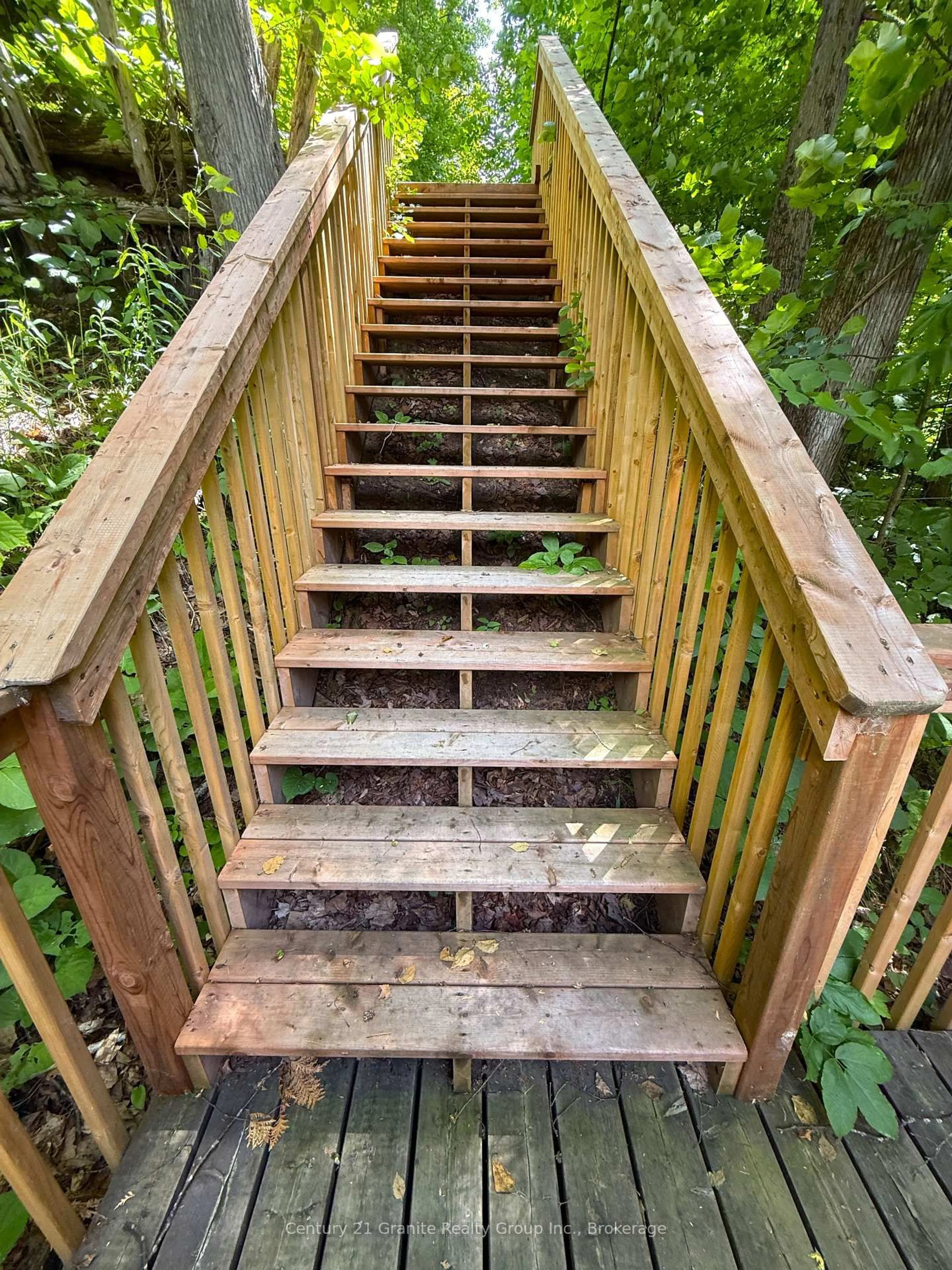 Stairs for 1297 Watts Rd, Dysart et al Ontario K0M 1S0