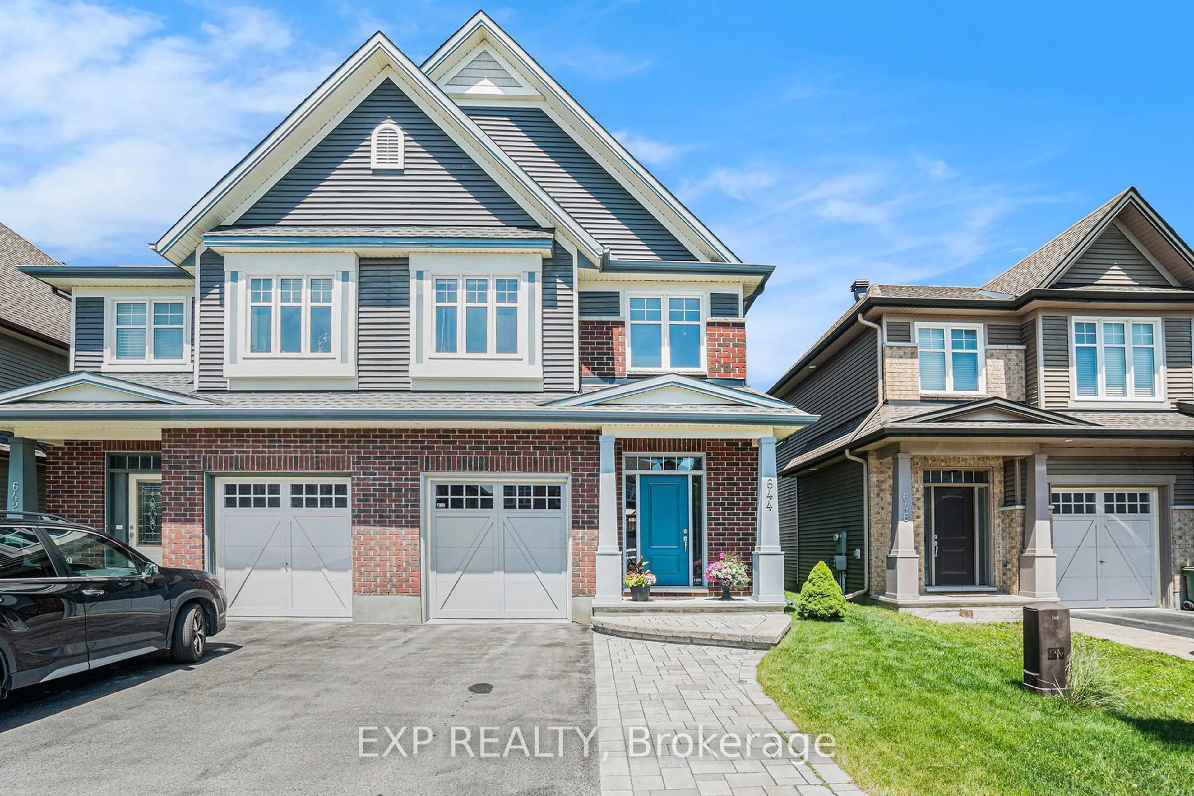Home with brick exterior material, street for 644 Moorpark Ave, Ottawa Ontario K2M 0H8