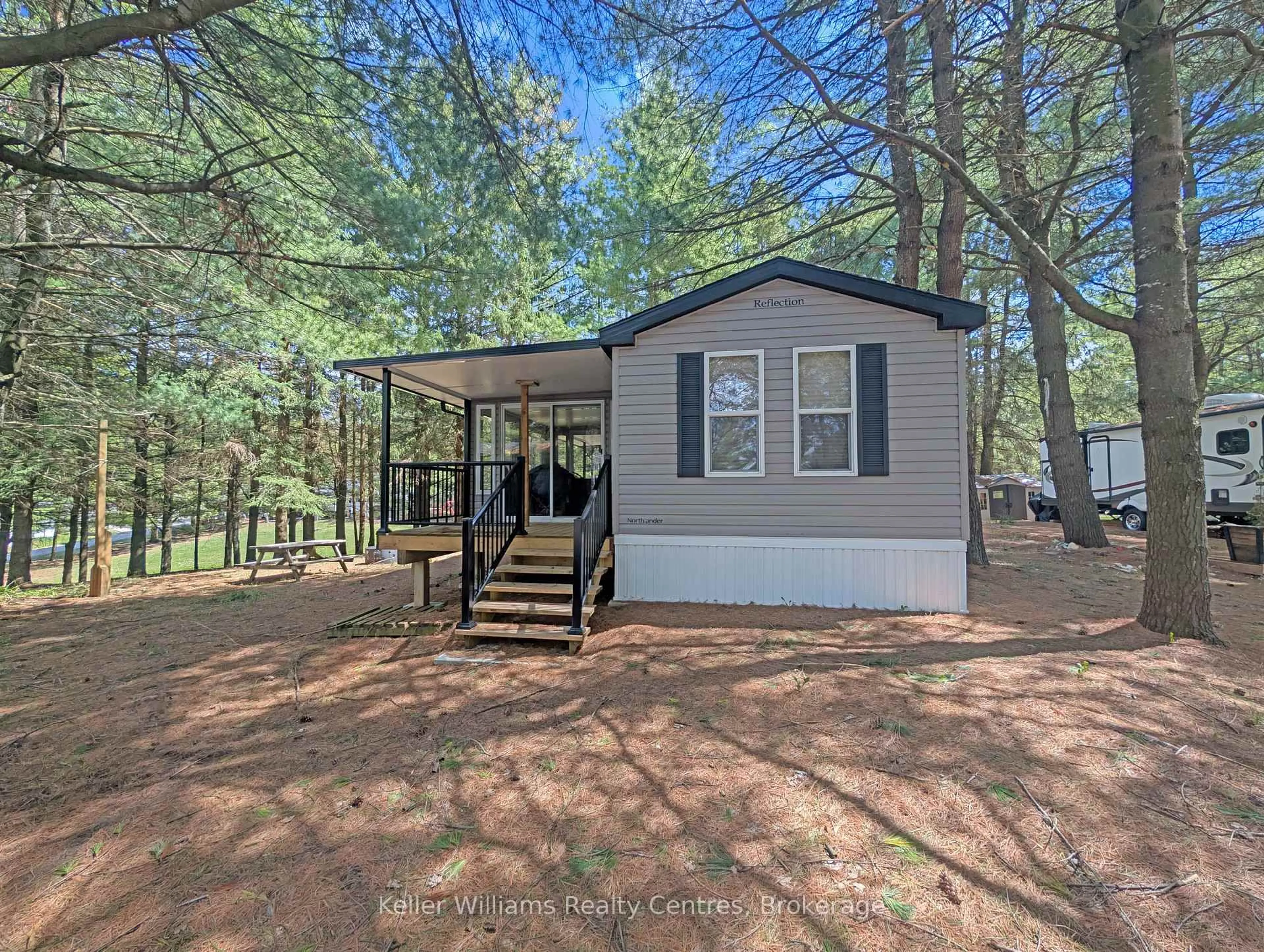 Home with vinyl exterior material, unknown for 13 Southline Ave #P27, Huron-Kinloss Ontario N0G 2B0