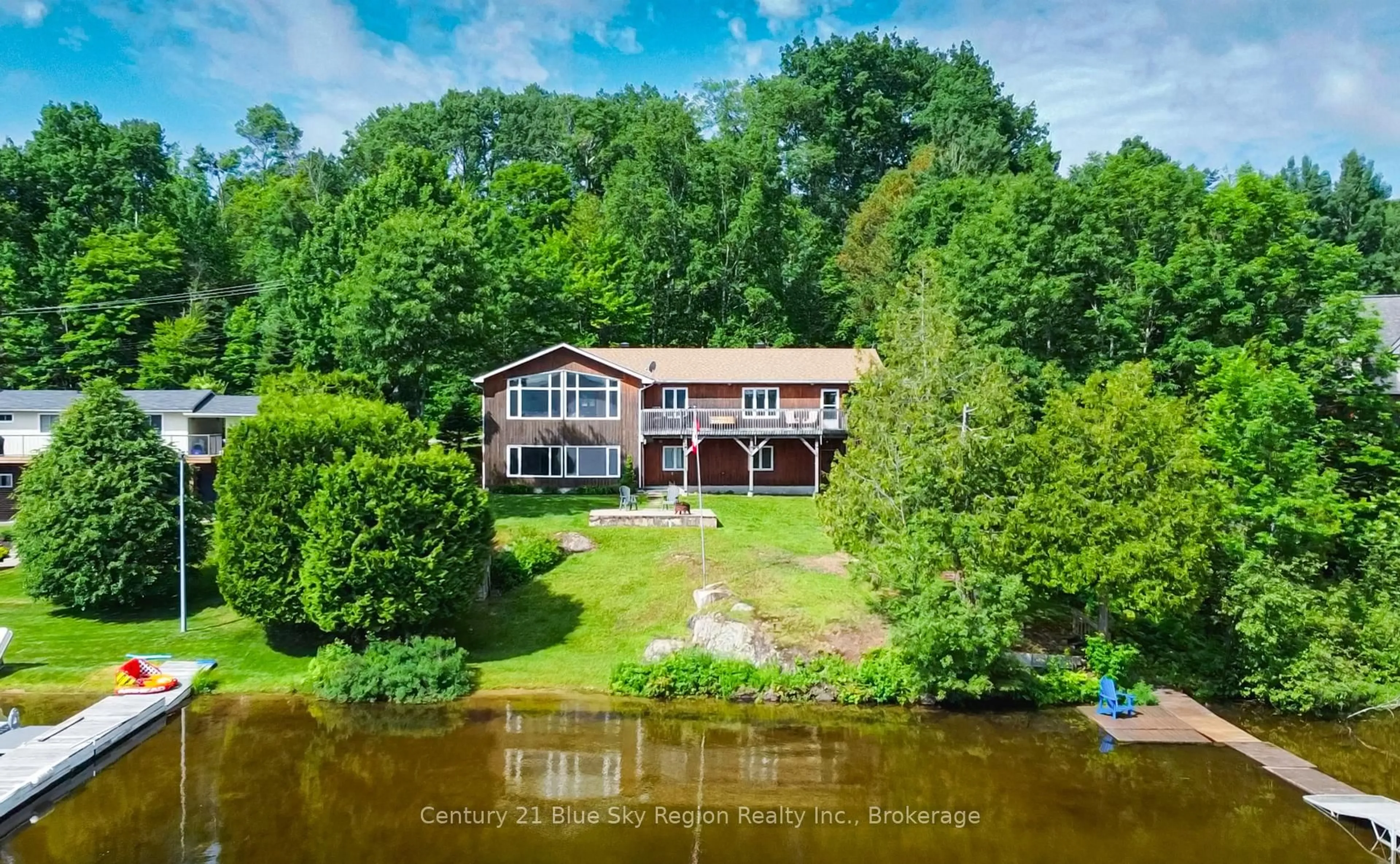 A pic from outside/outdoor area/front of a property/back of a property/a pic from drone, water/lake/river/ocean view for 510C Peninsula Rd, North Bay Ontario P1B 8G4