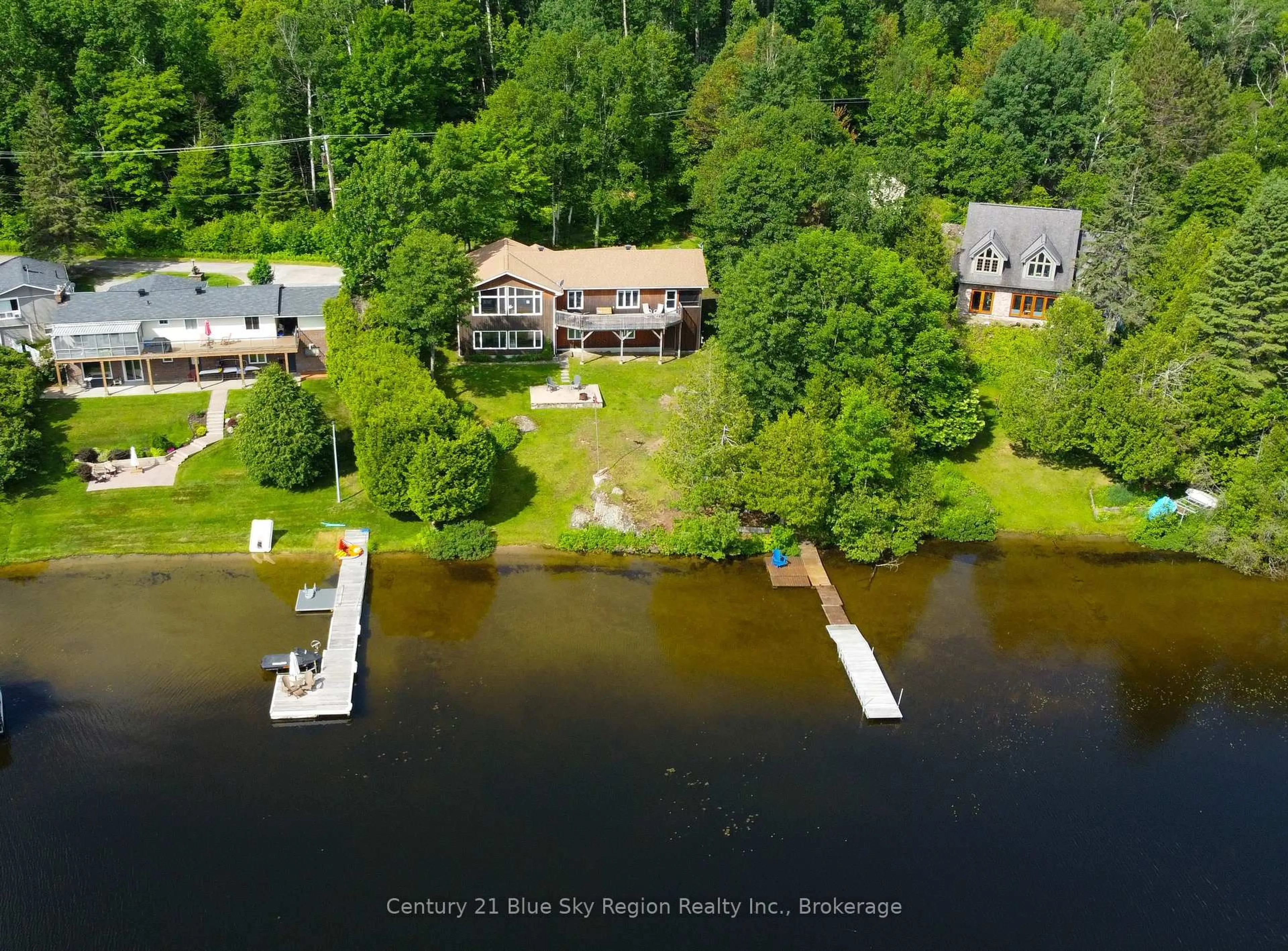 A pic from outside/outdoor area/front of a property/back of a property/a pic from drone, water/lake/river/ocean view for 510C Peninsula Rd, North Bay Ontario P1B 8G4
