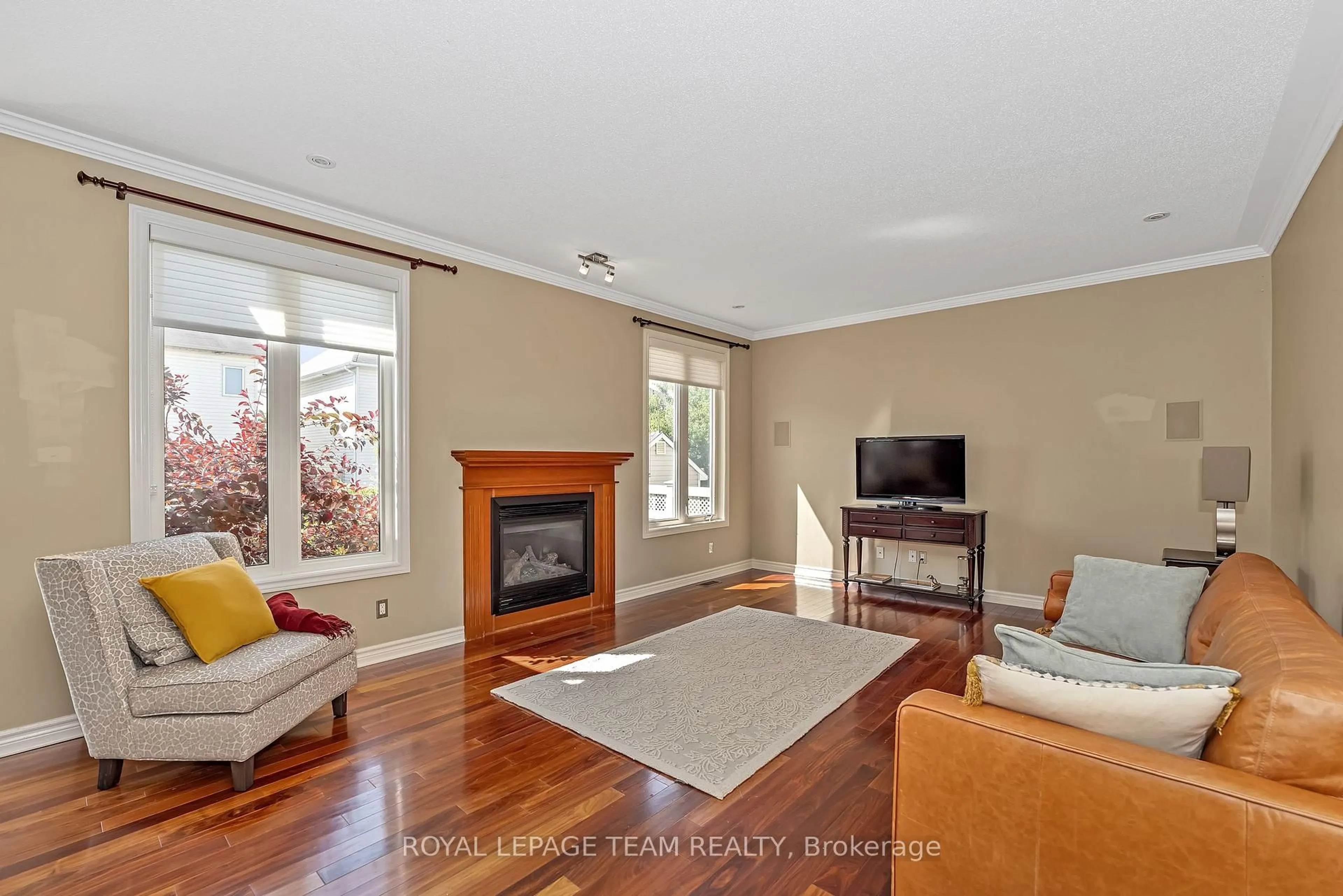 Living room with furniture, unknown for 120 Tapestry Dr, Ottawa Ontario K2J 0H3