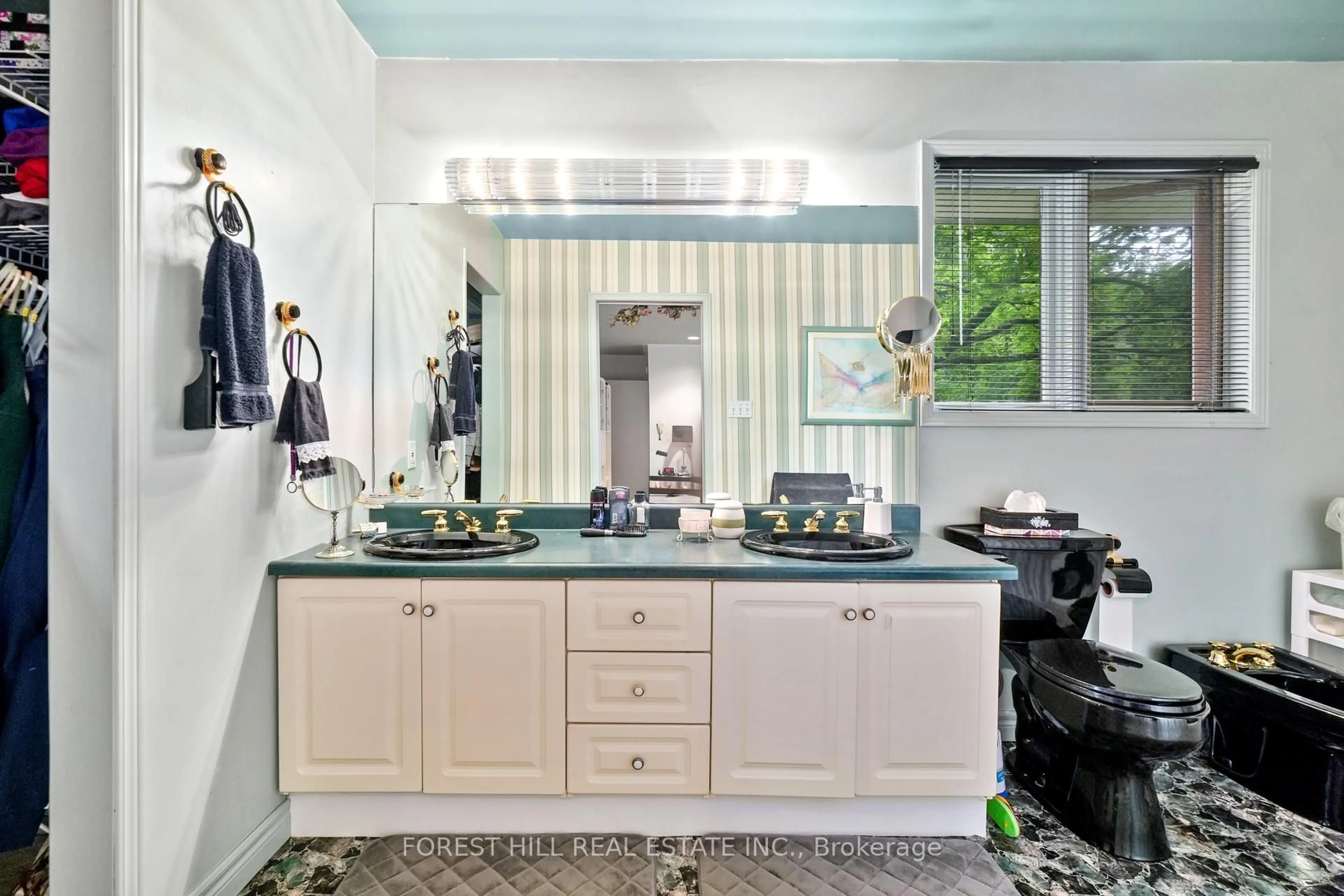 Contemporary bathroom, ceramic/tile floor for 285 Cottonwood Dr, Peterborough West Ontario K9J 6N5