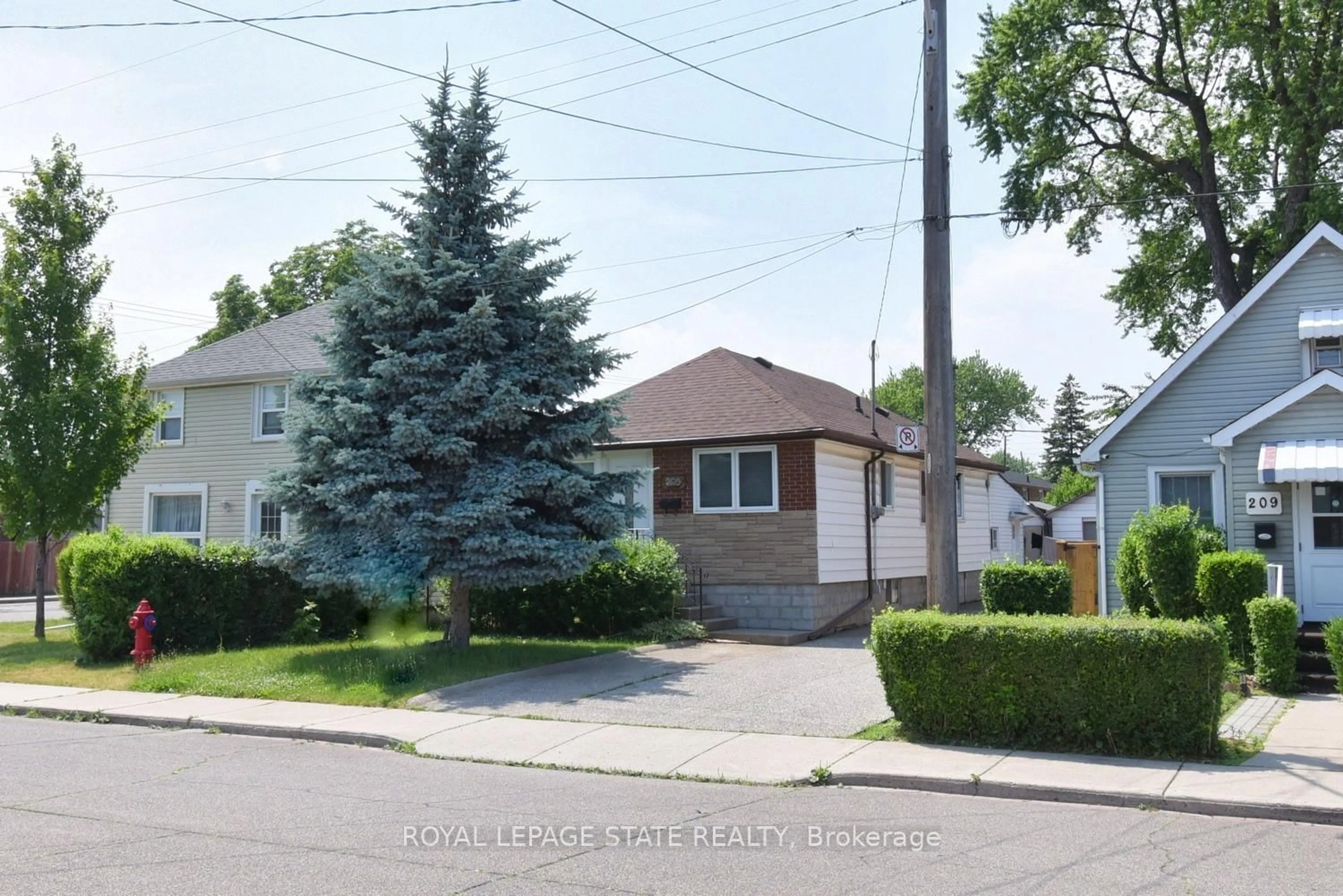 Unknown for 205 Ivon Ave, Hamilton Ontario L8H 5S9