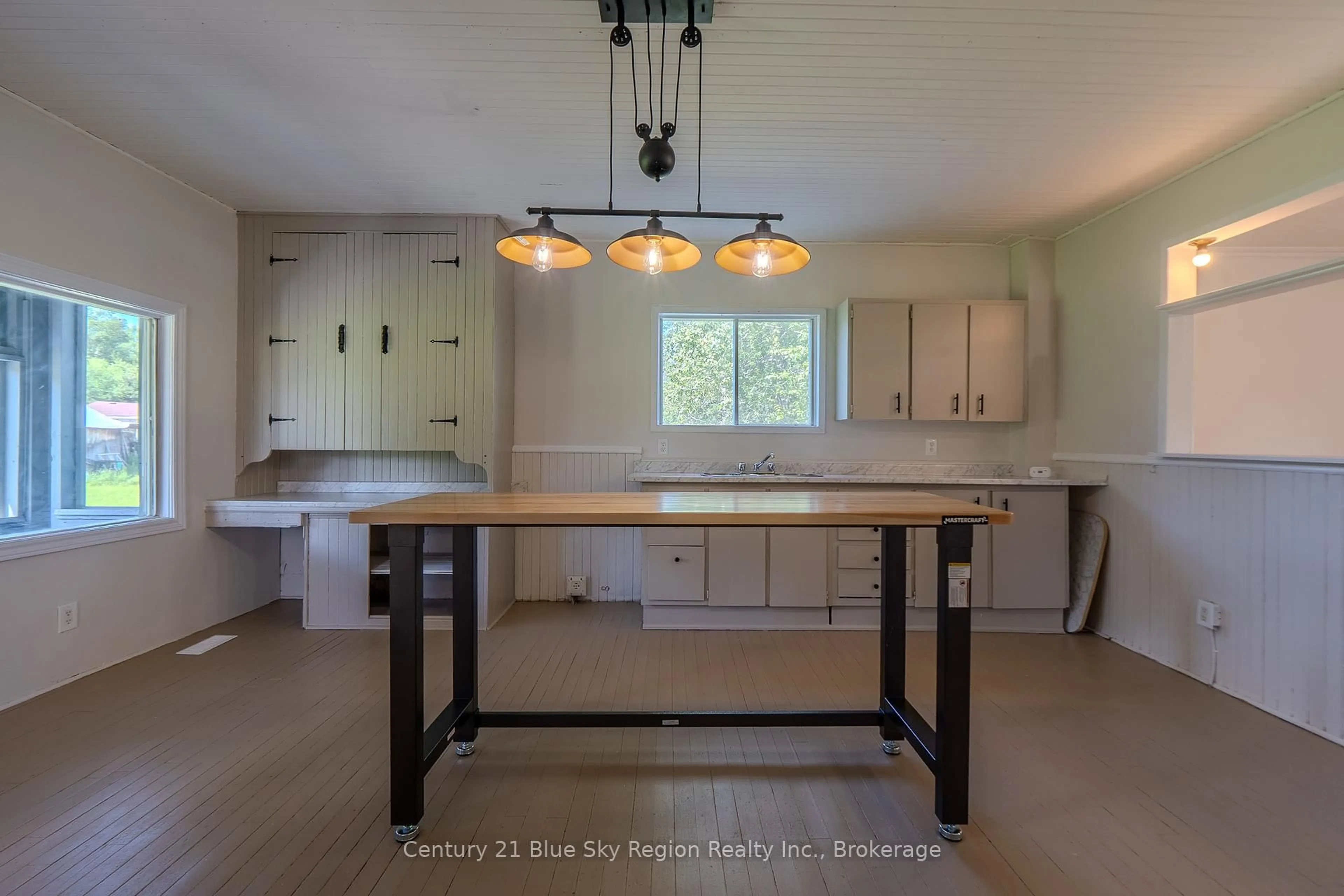 Open concept kitchen, ceramic/tile floor for 2 Desaulniers Rd, West Nipissing Ontario P0H 1M0