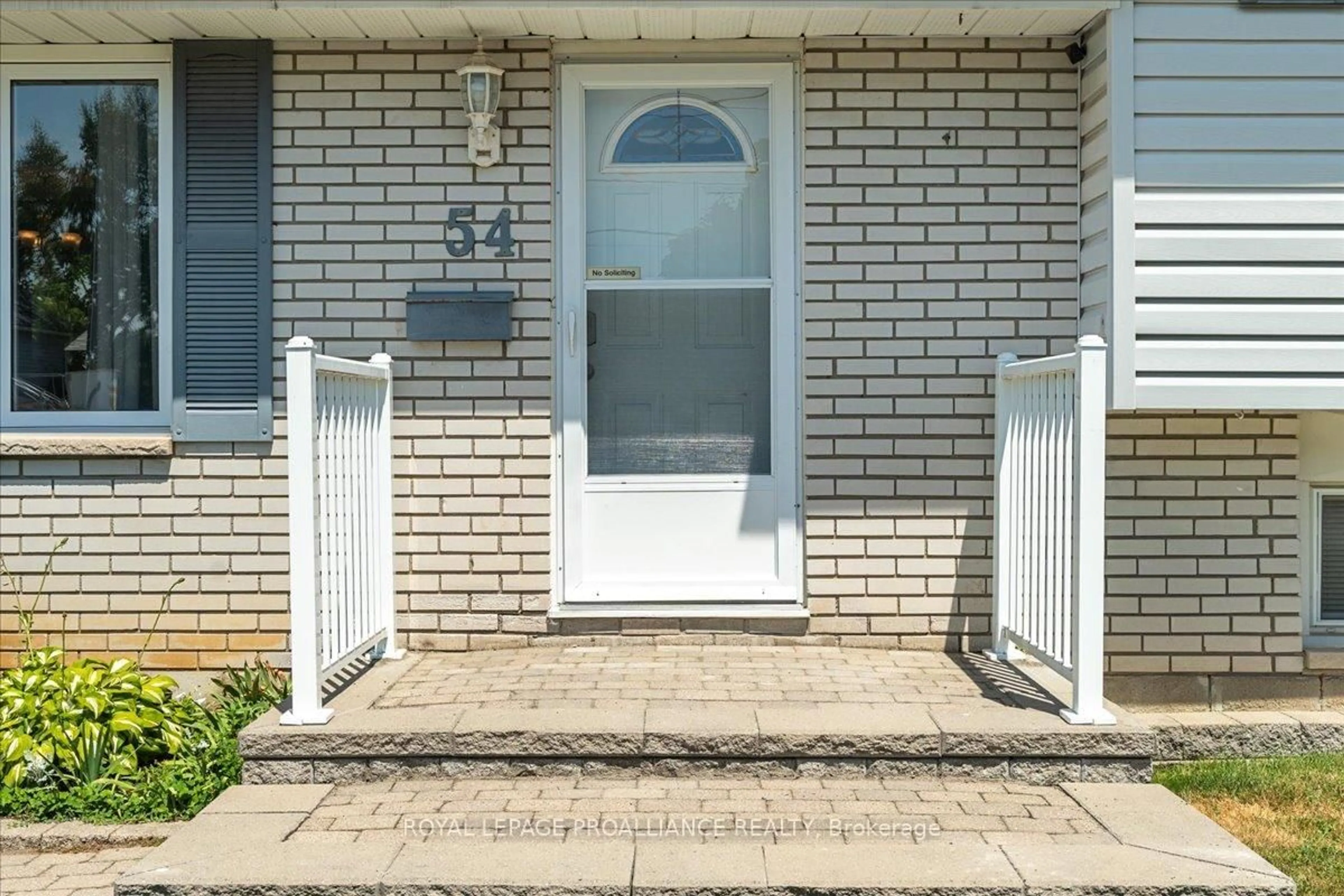 Unknown for 54 Safe Blvd, Belleville Ontario K8N 2W9