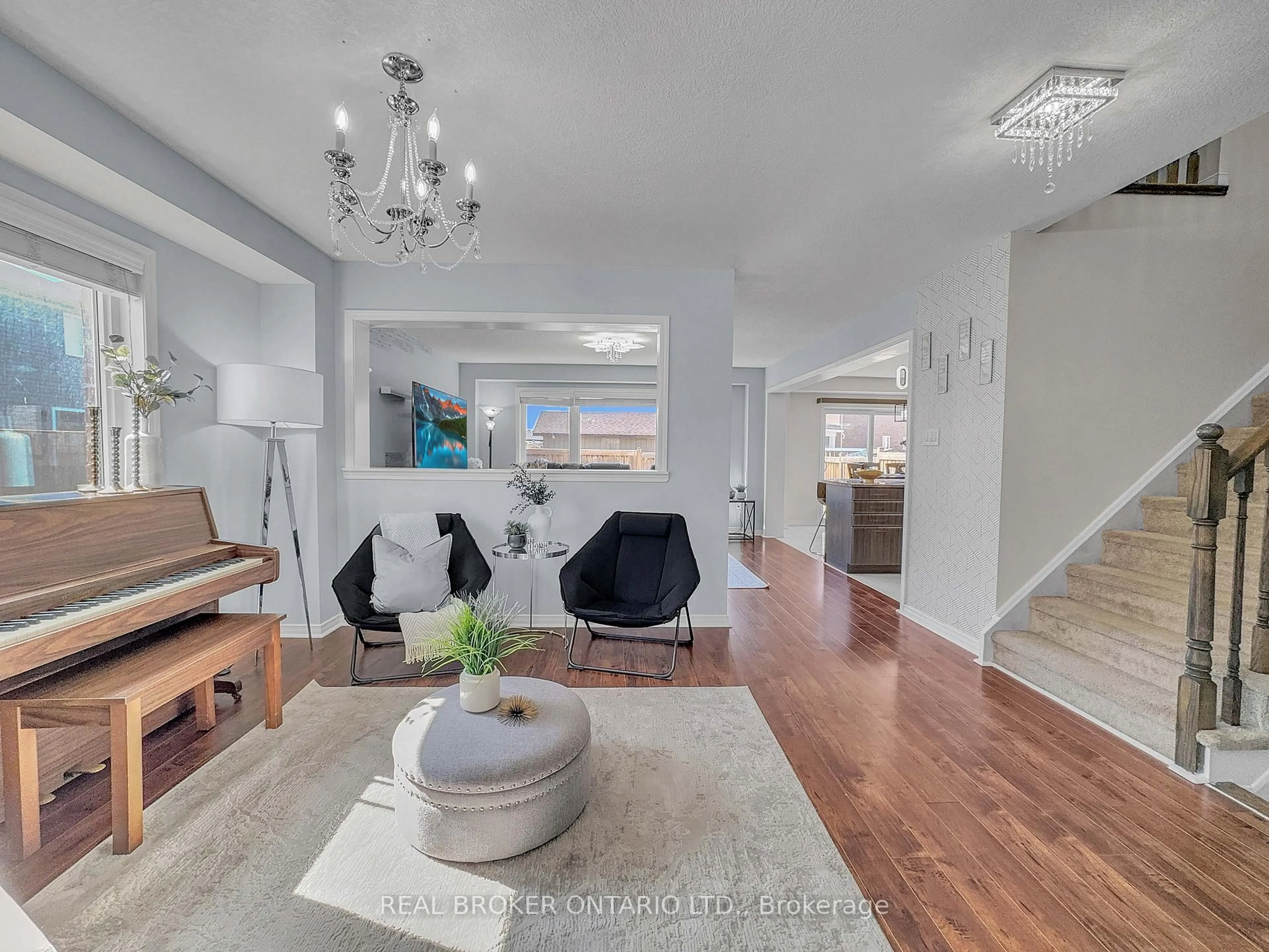 Living room with furniture, unknown for 36 Cheevers Rd, Brantford Ontario N3T 5L5