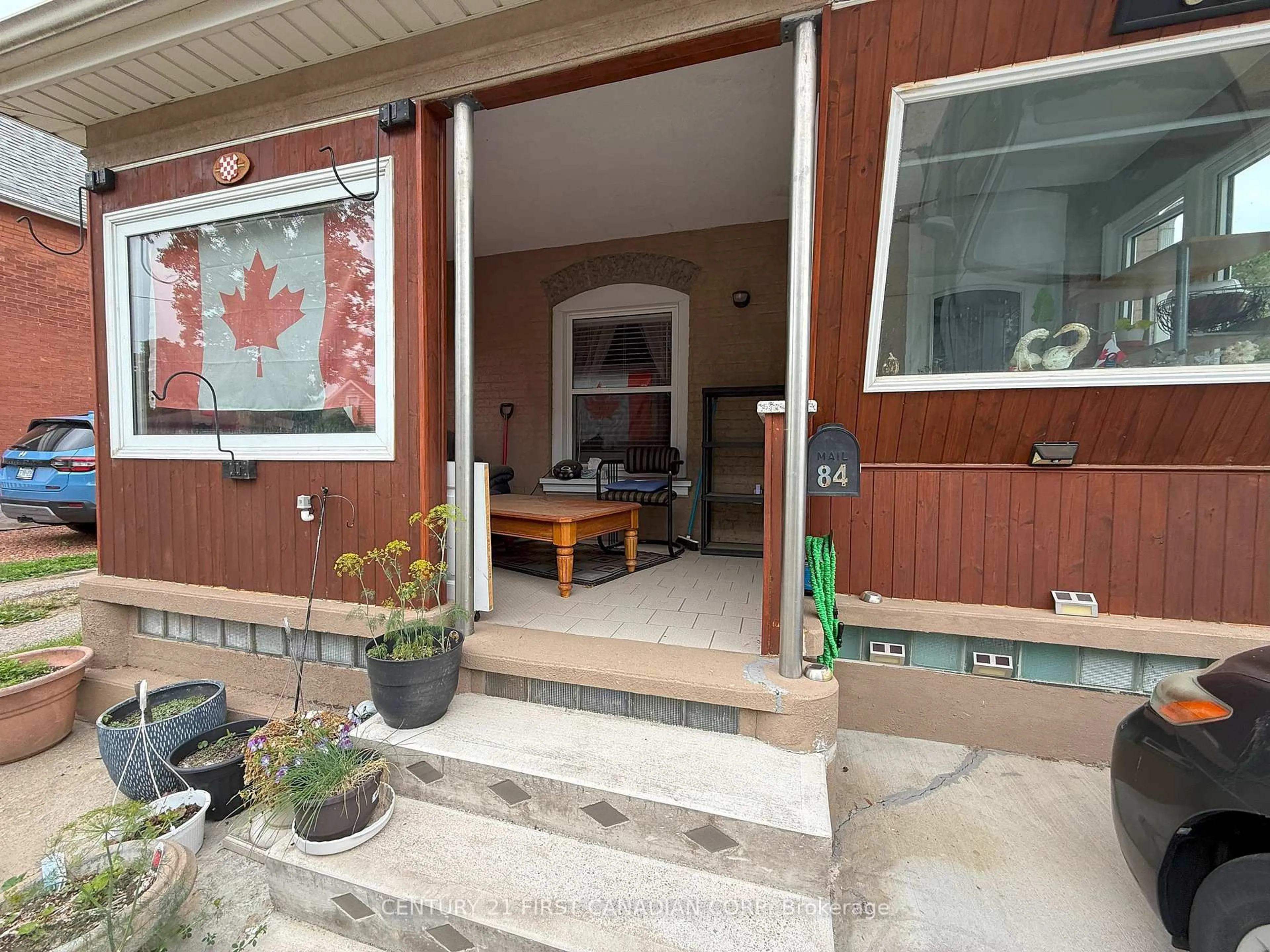 Unknown for 84 Port St, Brantford Ontario N3S 1Y7