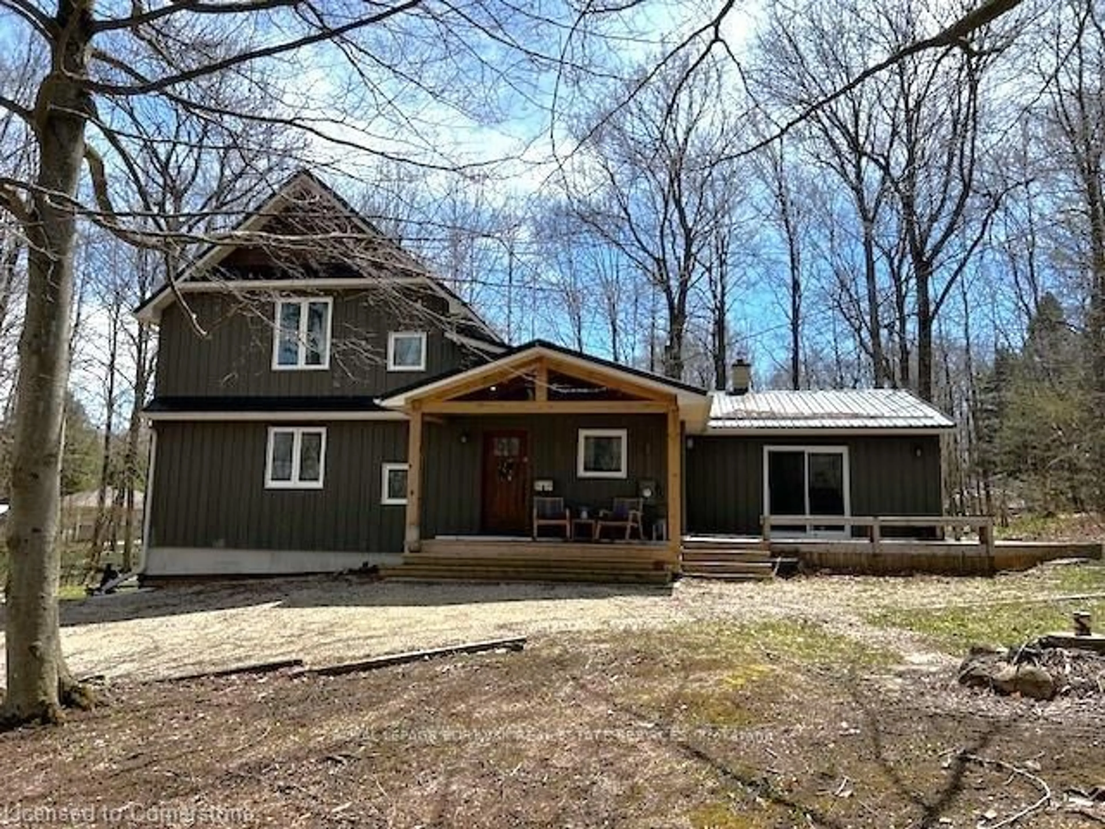 Home with vinyl exterior material, unknown for 234 Canrobert St, Grey Highlands Ontario N0C 1E0