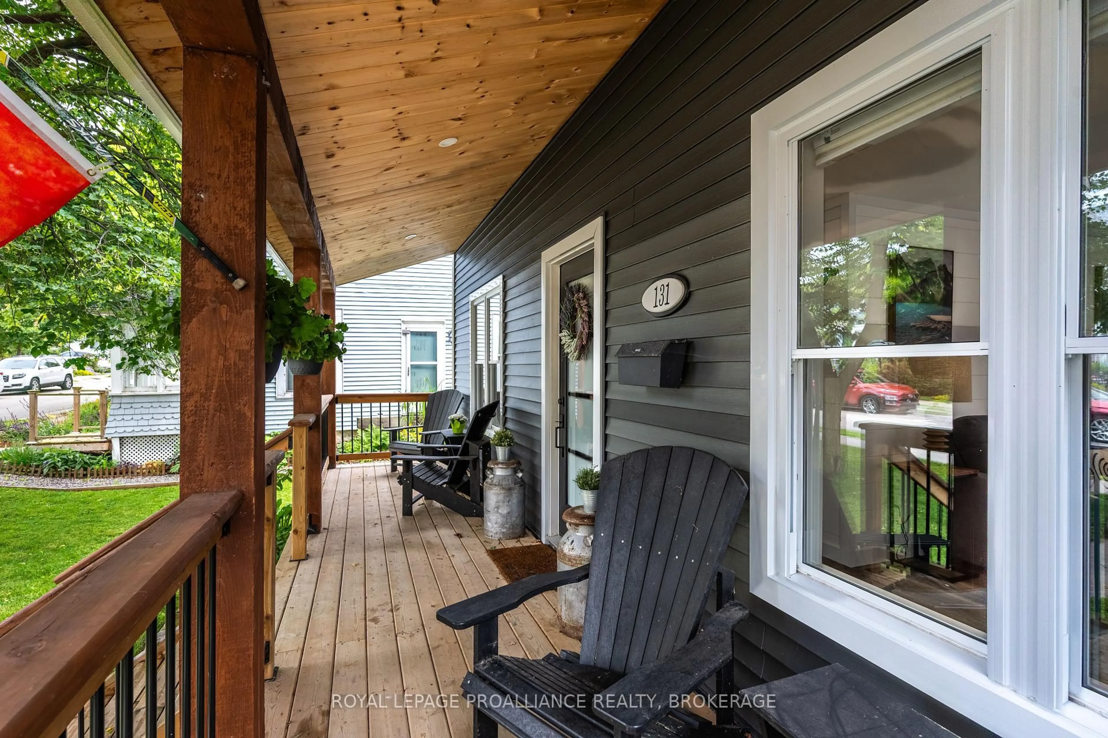 Unknown for 131 John St, Gananoque Ontario K7G 1A6