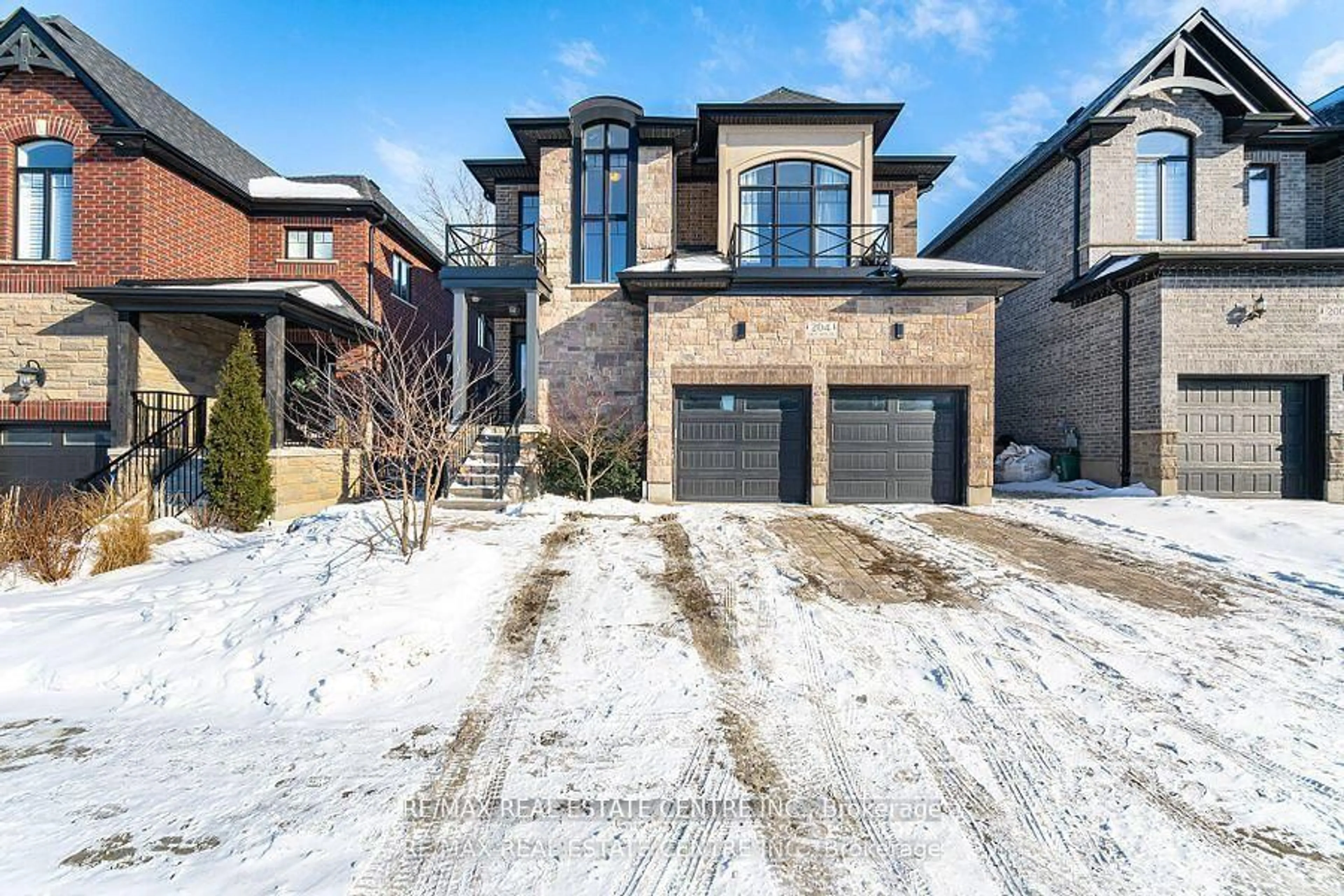 Home with brick exterior material, street for 204 Forest Creek Dr, Kitchener Ontario N2P 2R3