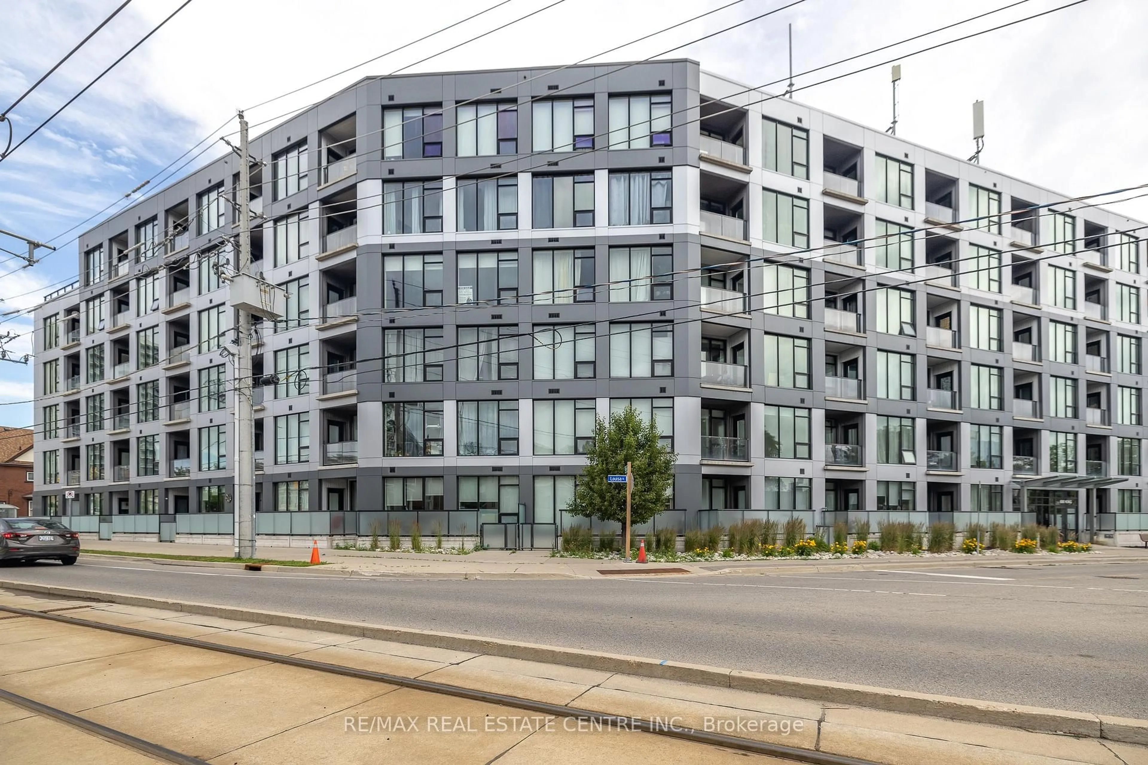Unknown for 690 King St #412, Kitchener Ontario N2G 0B9