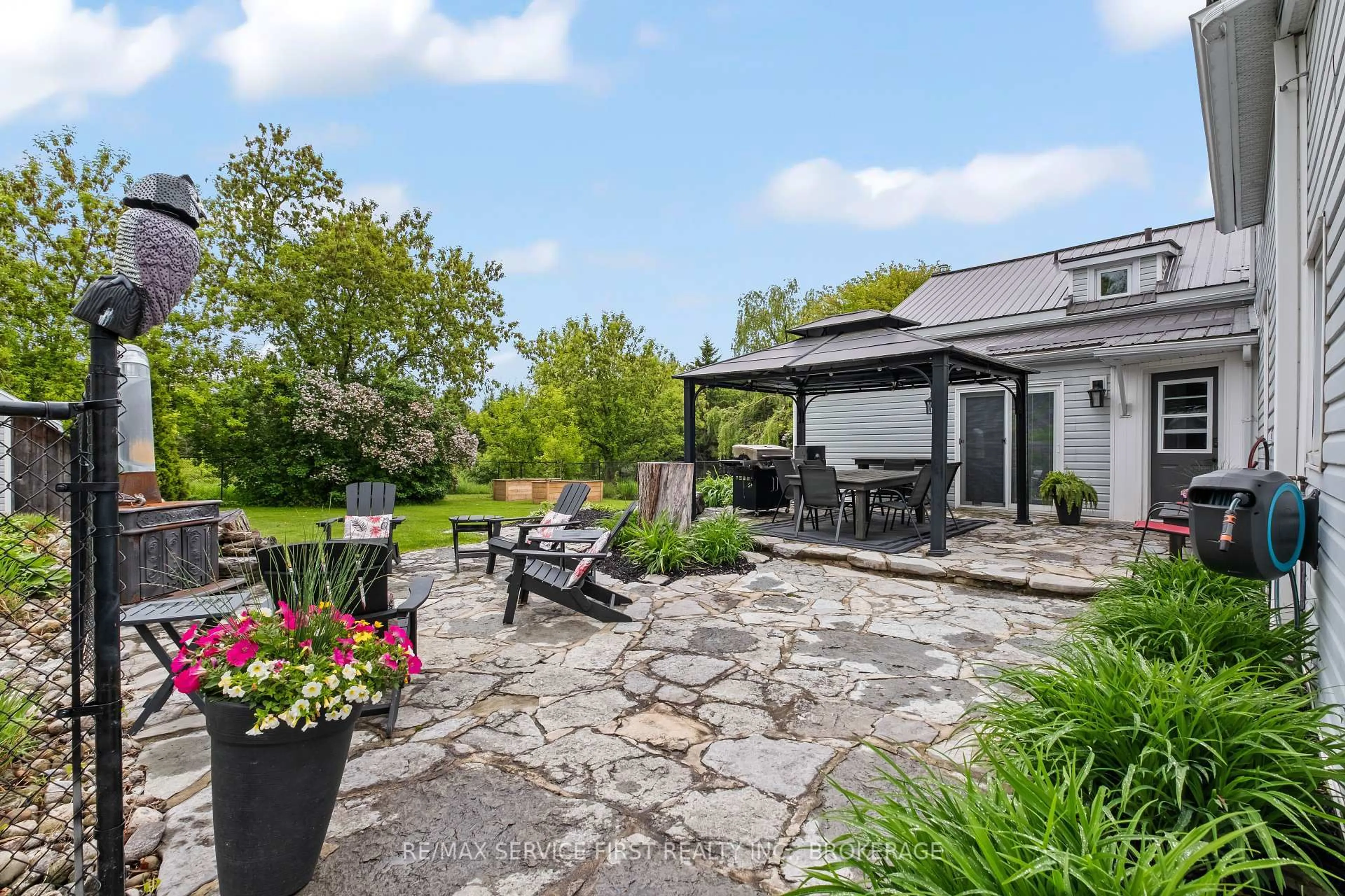 Patio, street for 3674 Princess St, Kingston Ontario K7L 4V2