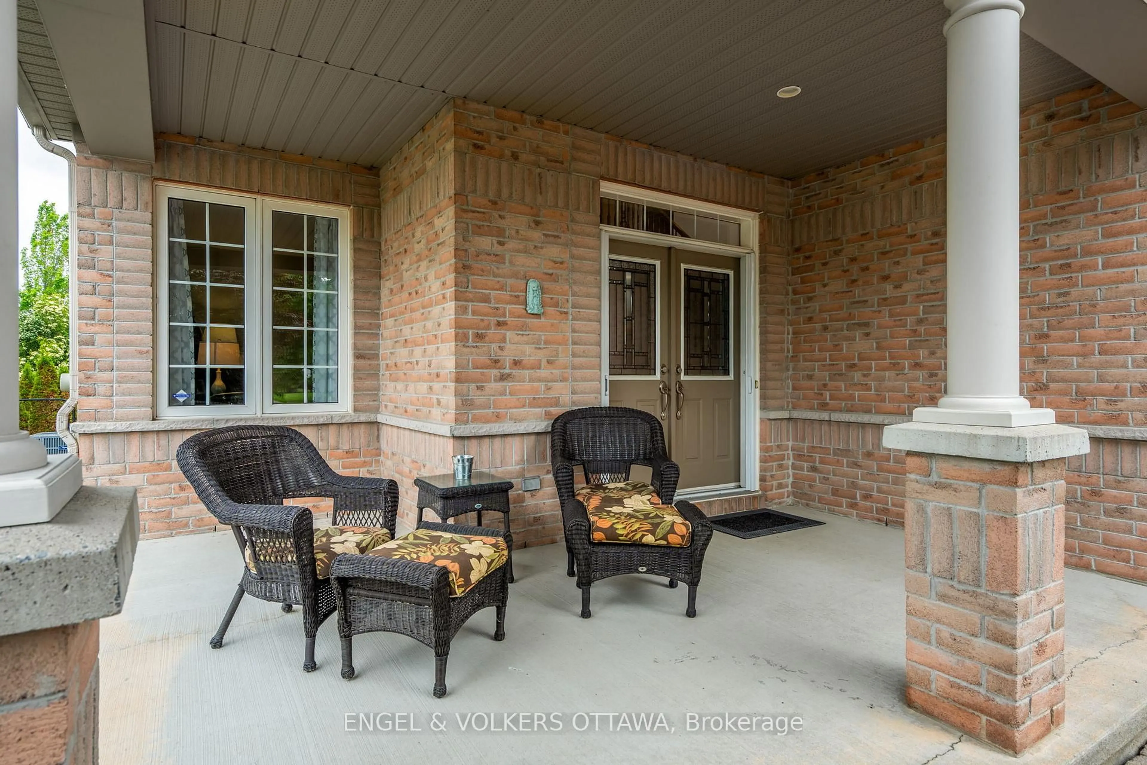 Patio, street for 94 Riverstone Dr, Ottawa Ontario K2J 5E3