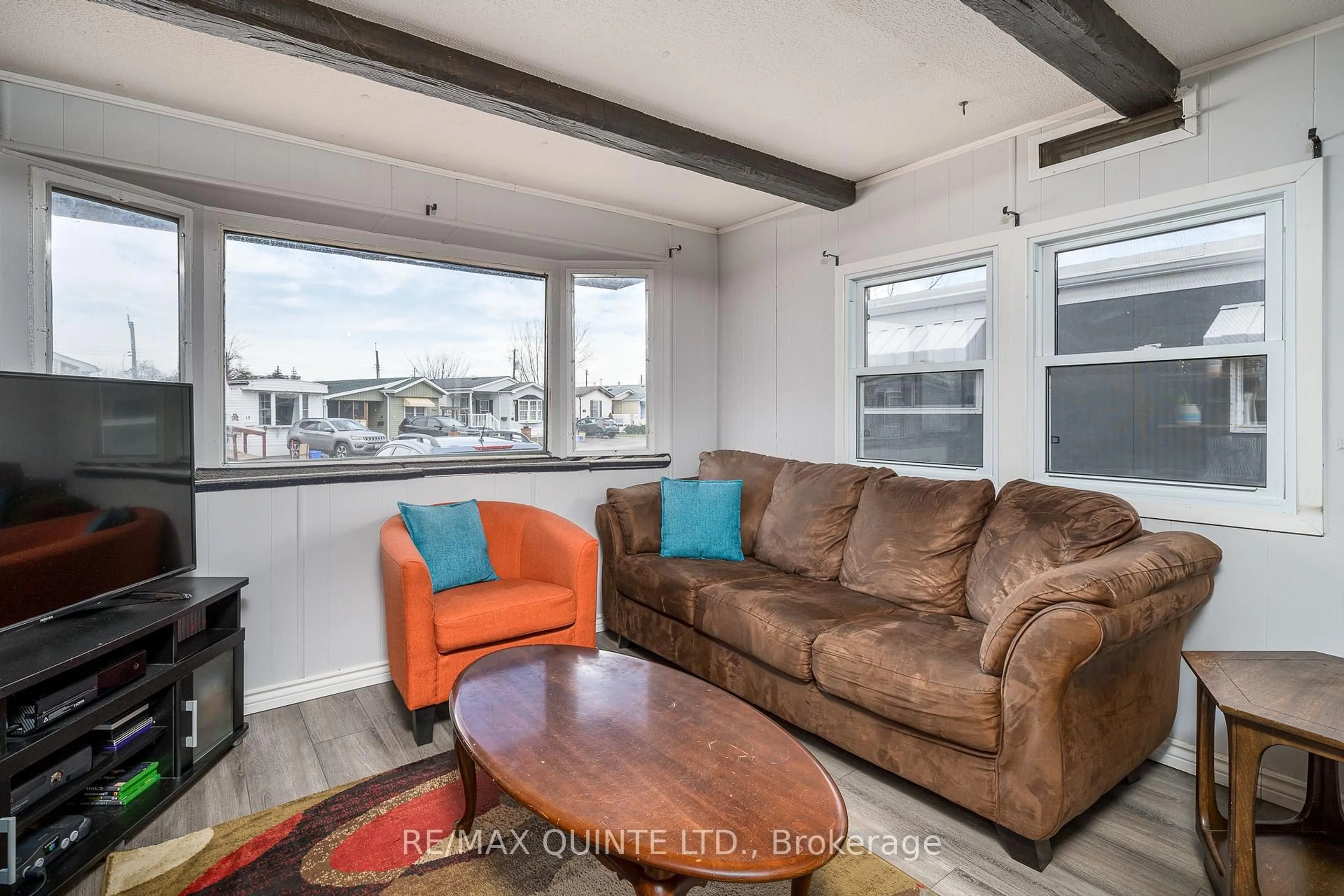 Living room with furniture, unknown for 311 Dundas St #47, Quinte West Ontario K8V 3E5
