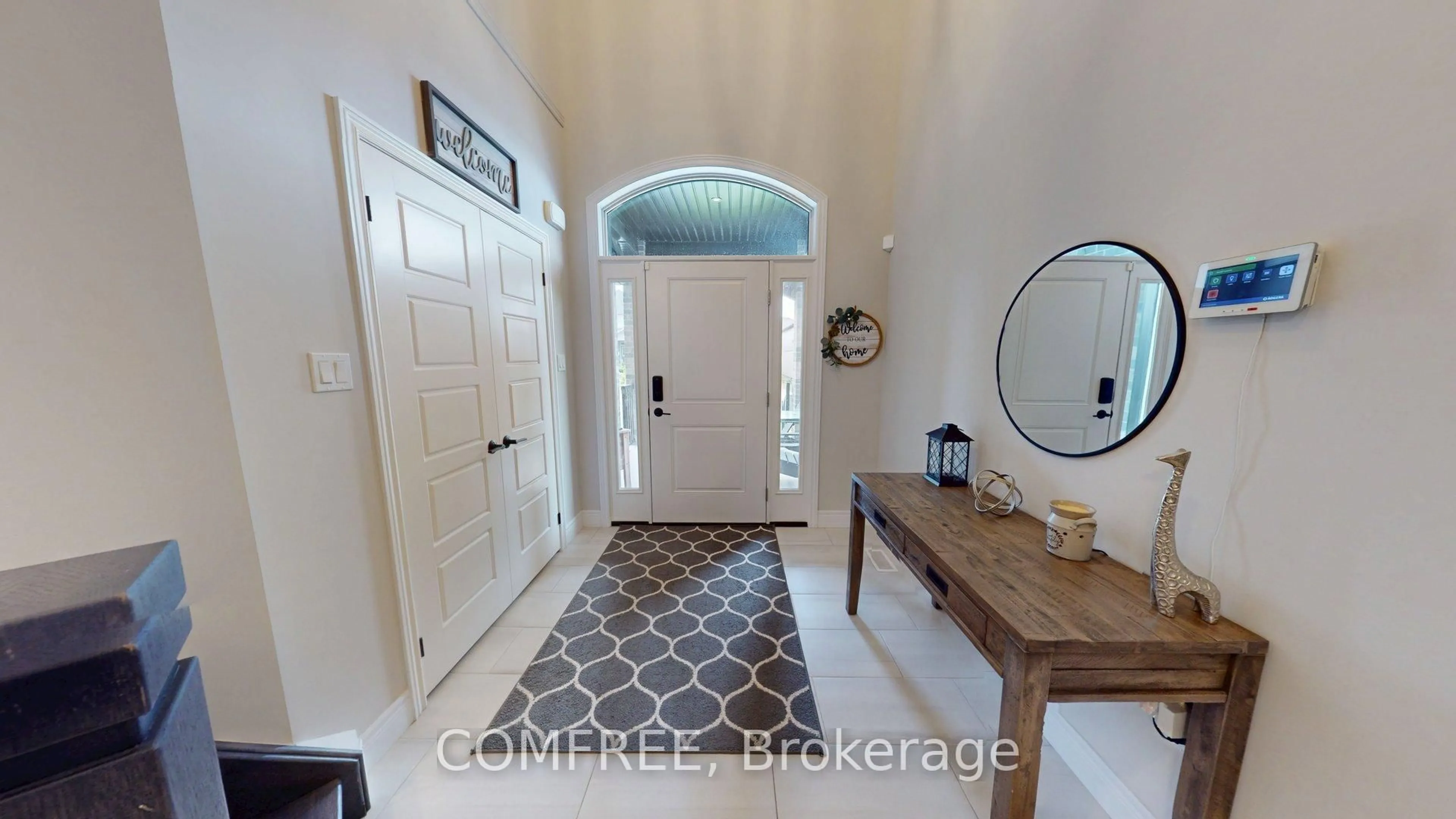 Indoor entryway for 16 Tindall Cres, East Luther Grand Valley Ontario L9W 7R8