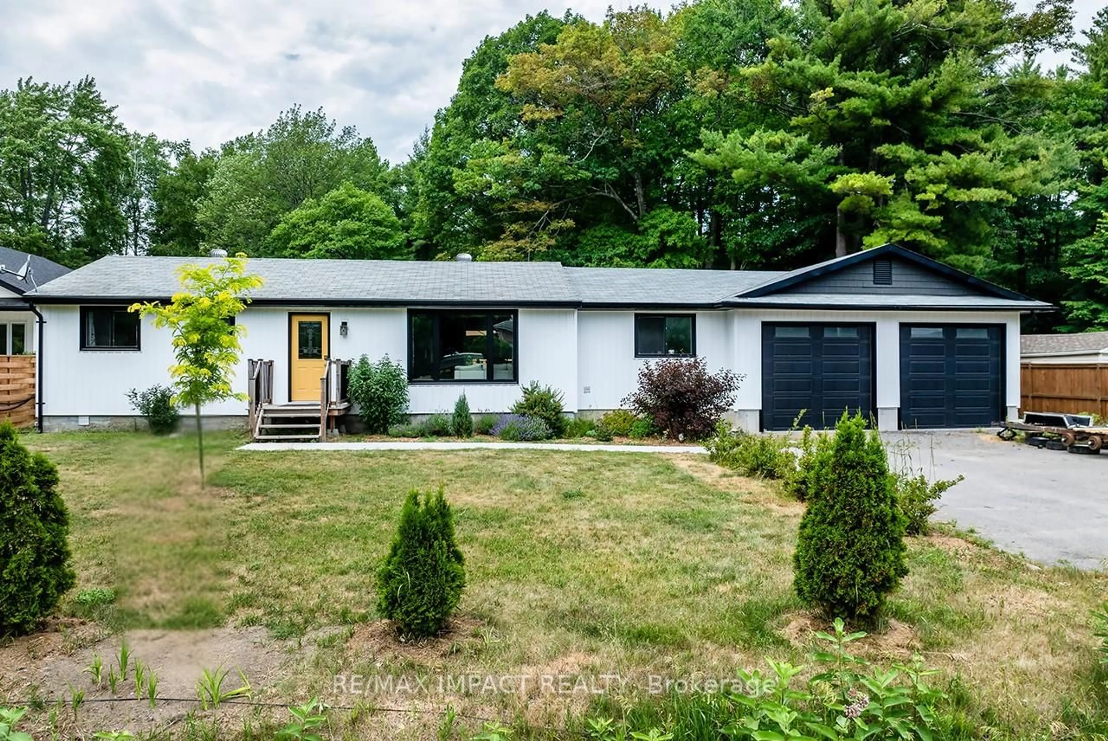 Home with vinyl exterior material, street for 17660 Telephone Rd, Ingleside Ontario K8V 5P4