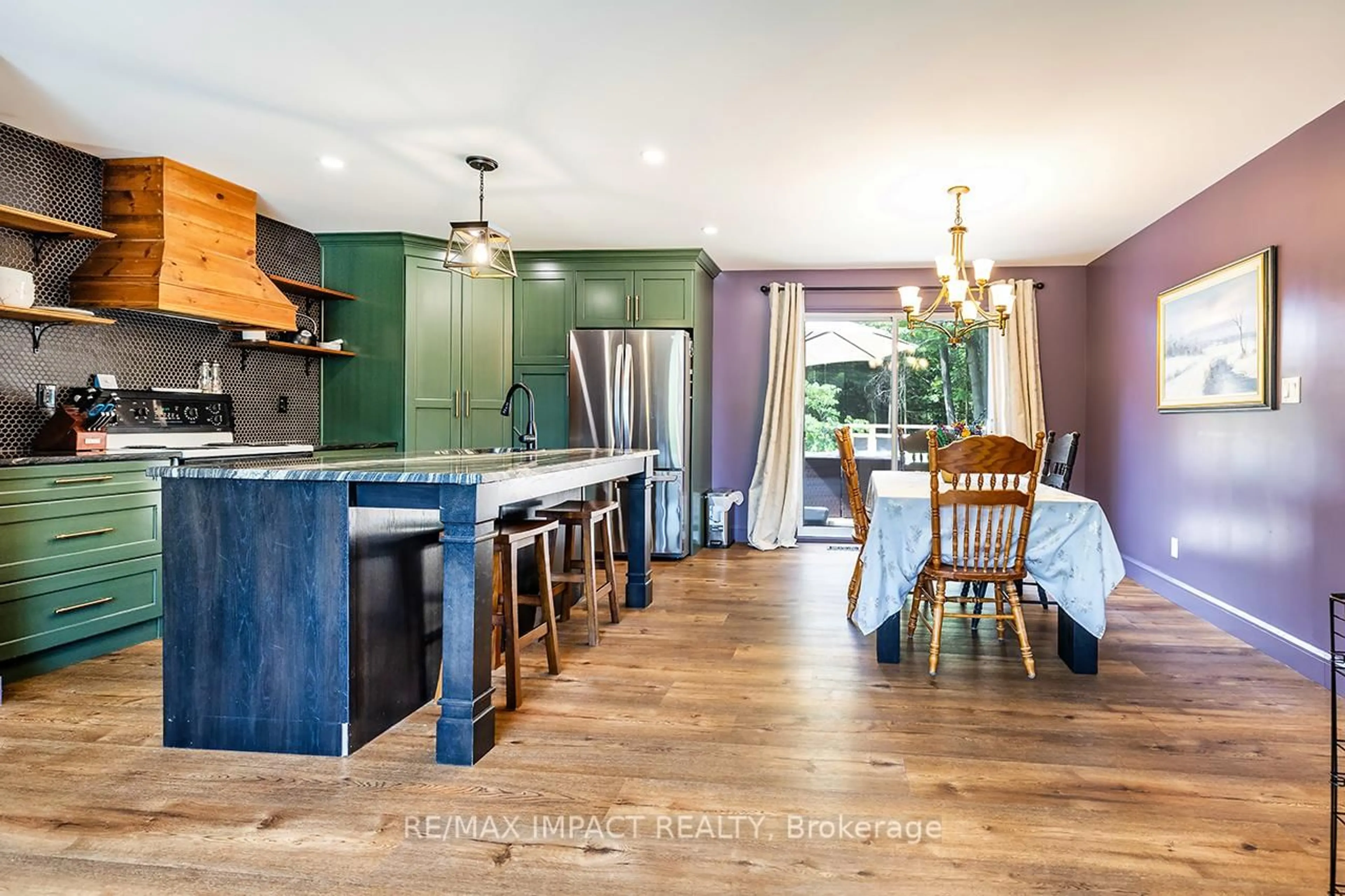Open concept kitchen, unknown for 17660 Telephone Rd, Ingleside Ontario K8V 5P4