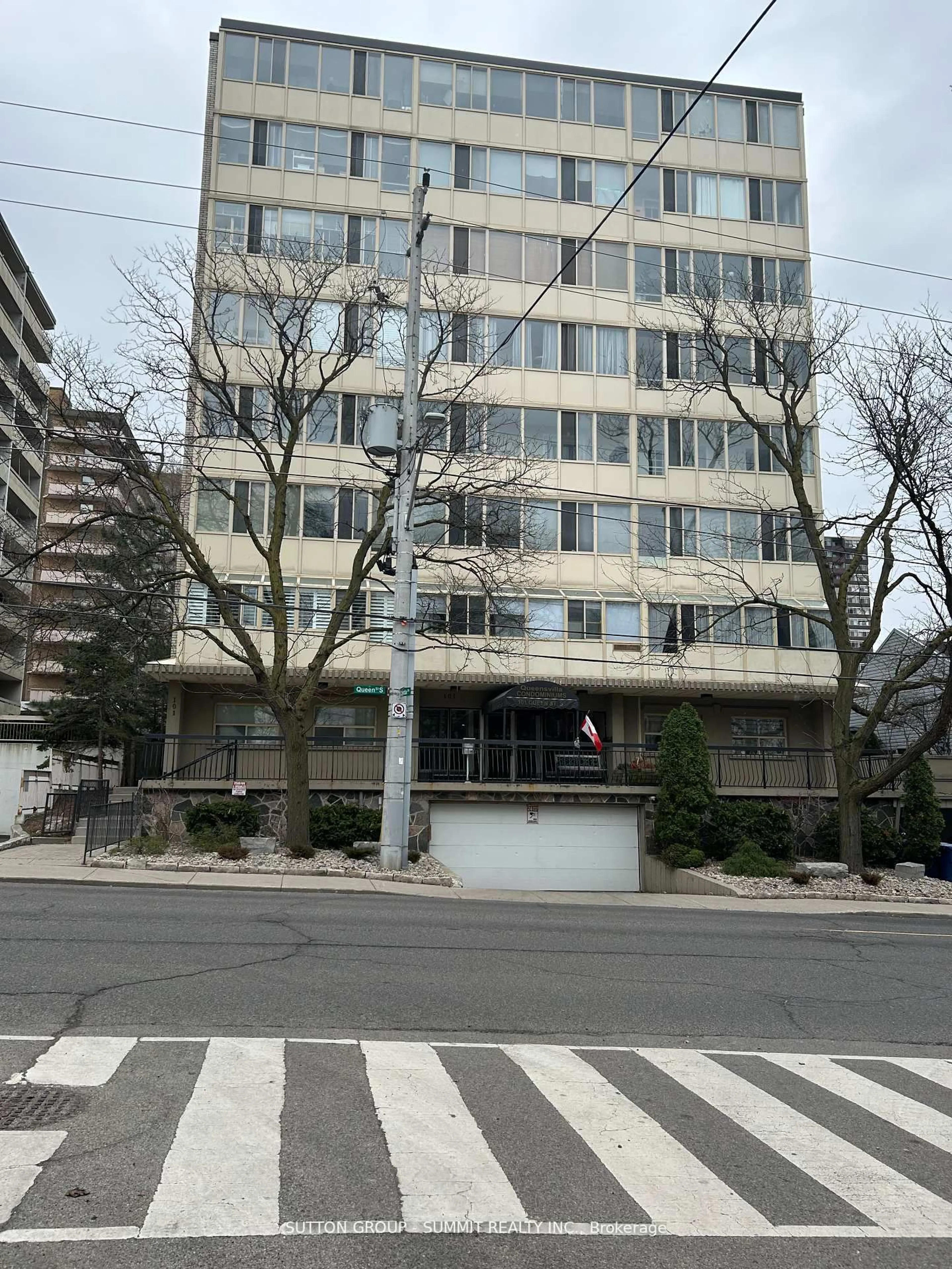 Parking for 101 Queen St #506, Hamilton Ontario L8P 3R9