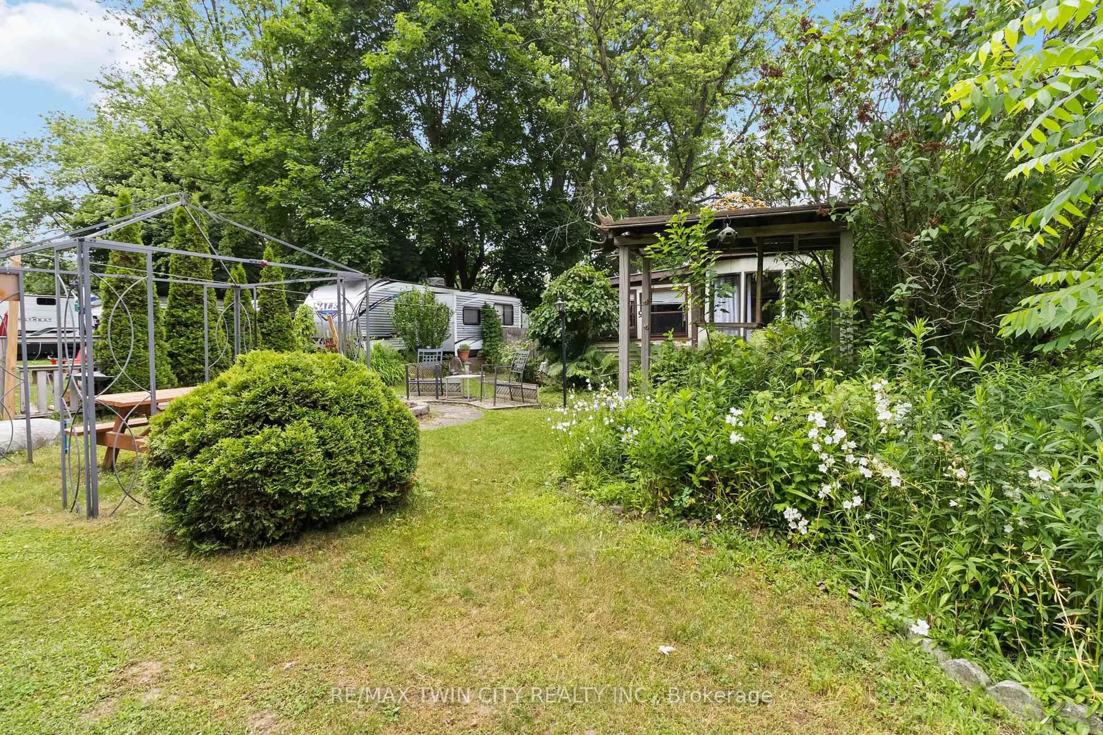 Patio, unknown for 137 Sixth Concession Rd #Lot 9, Brant Ontario N0E 1A0